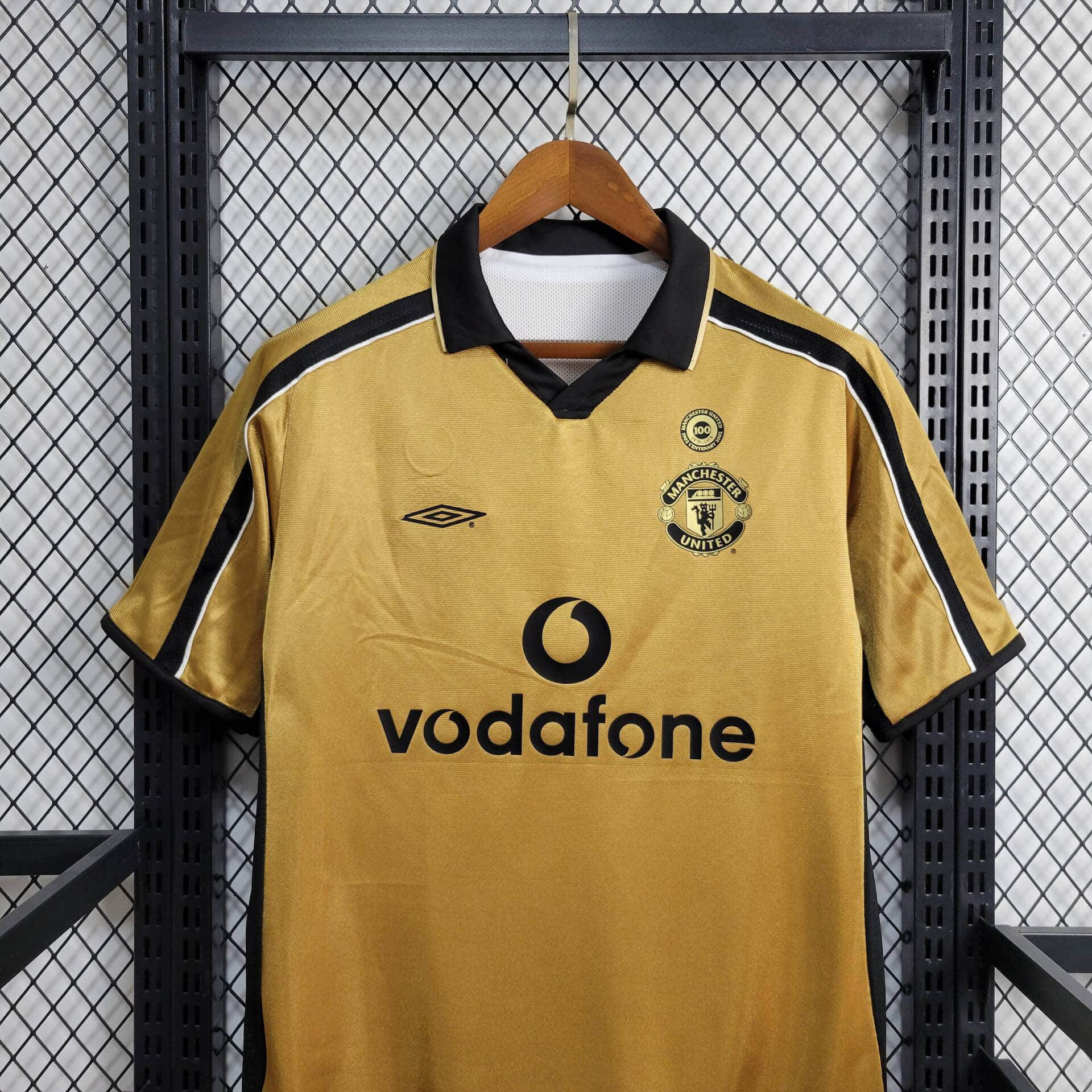 2001/2002 Retro Manchester United Centenary Season Reversible Football Shirt