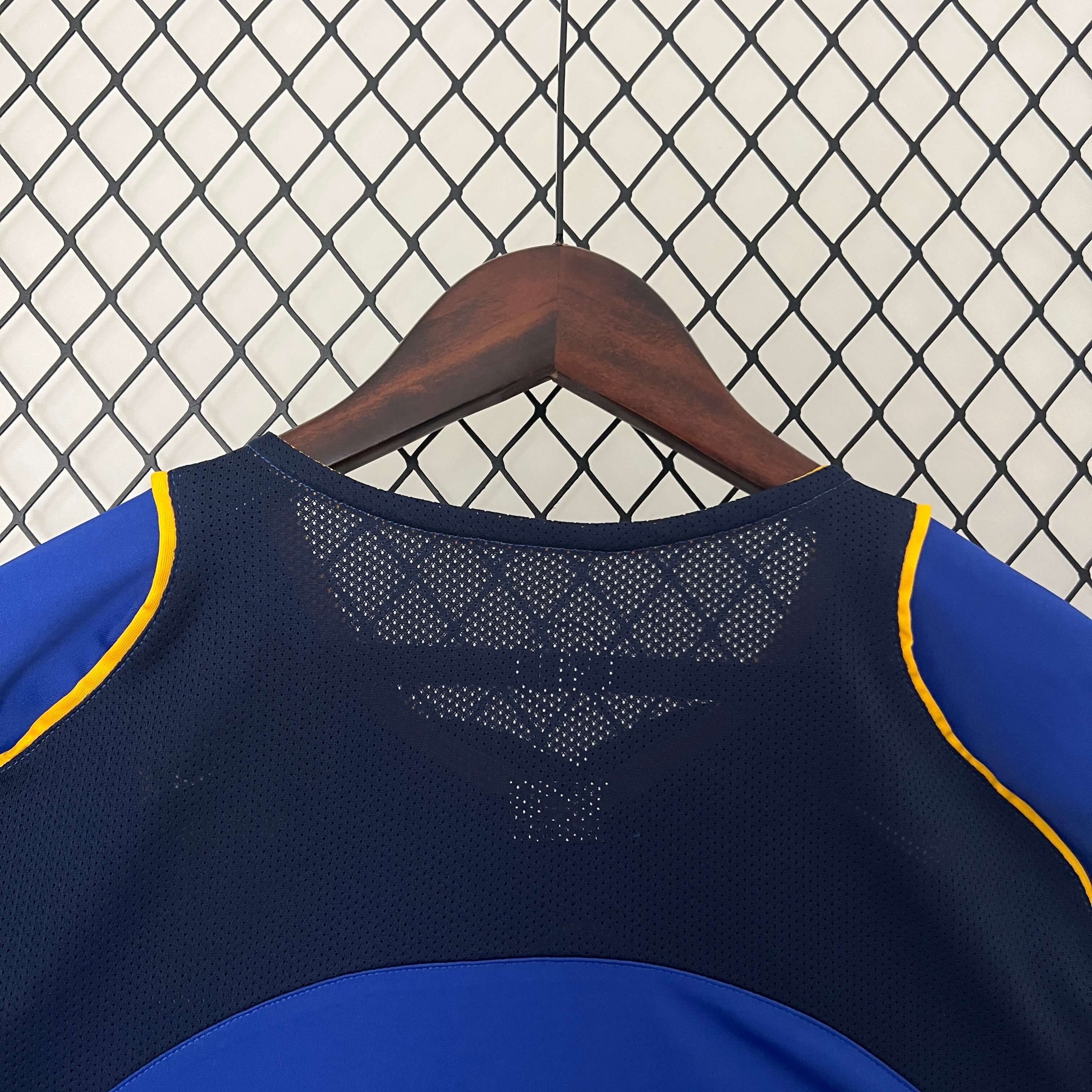 2004/2005 Retro Juventus Away Football Shirt