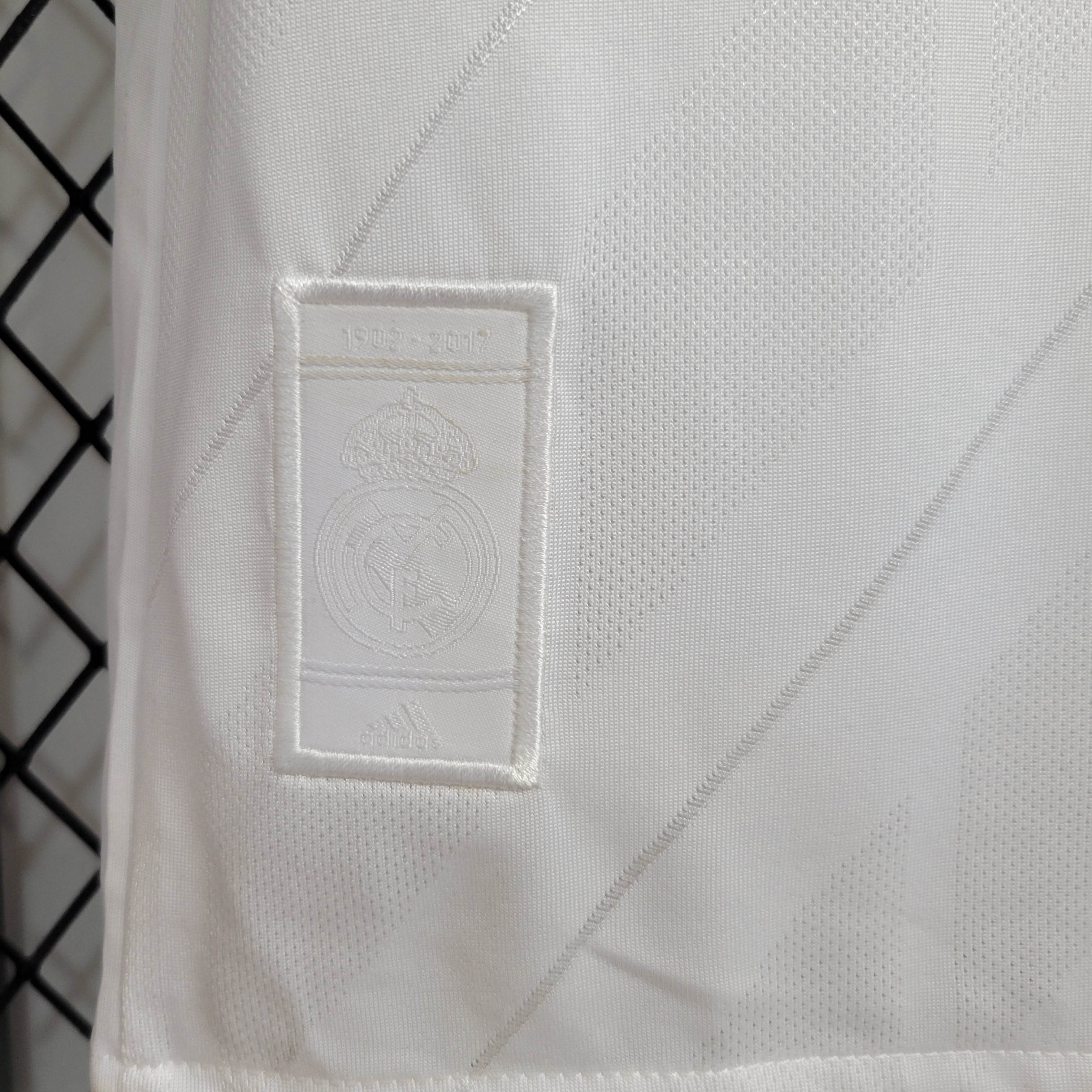 2017/2018 Retro Long Sleeve Real Madrid Home Football Shirt