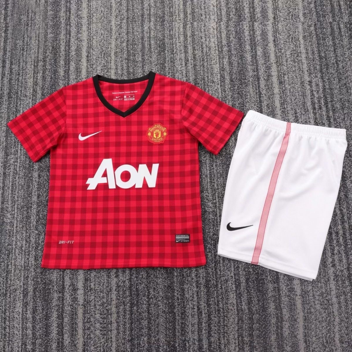 2012/2013 Retro Manchester United Home Football Shirt Kids Size
