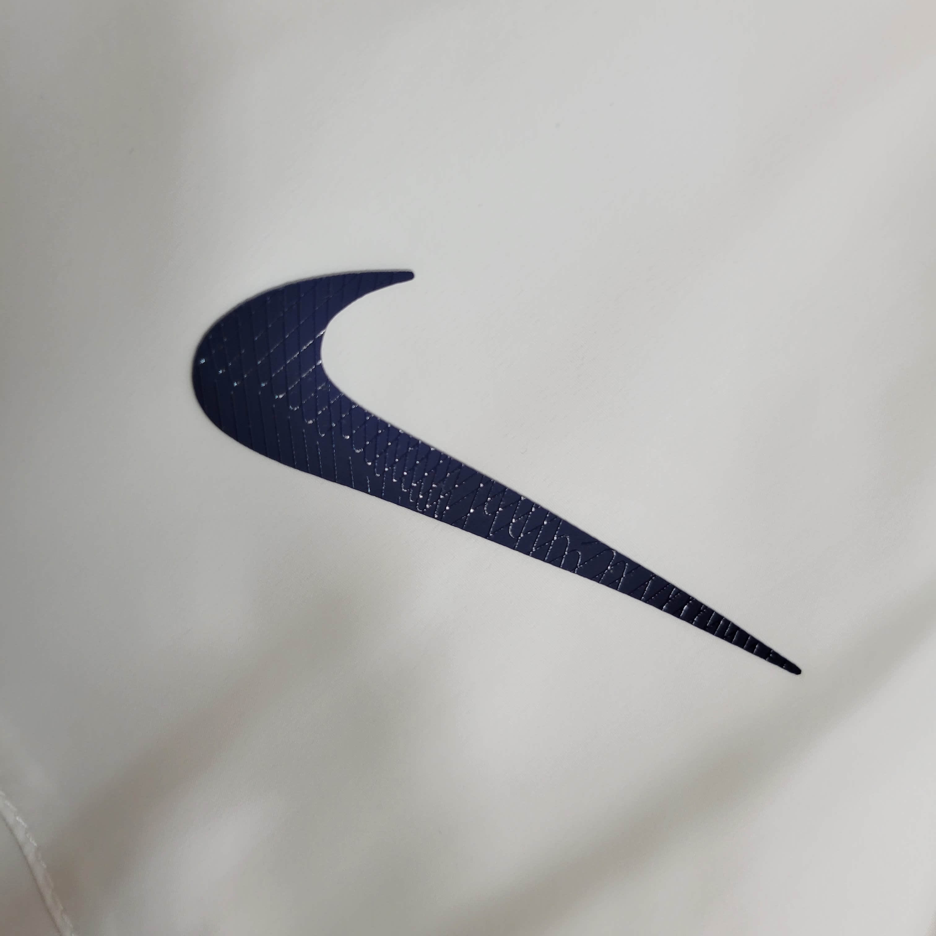 2023/2024 Tottenham Hotspur Windbreaker White Football Shirt