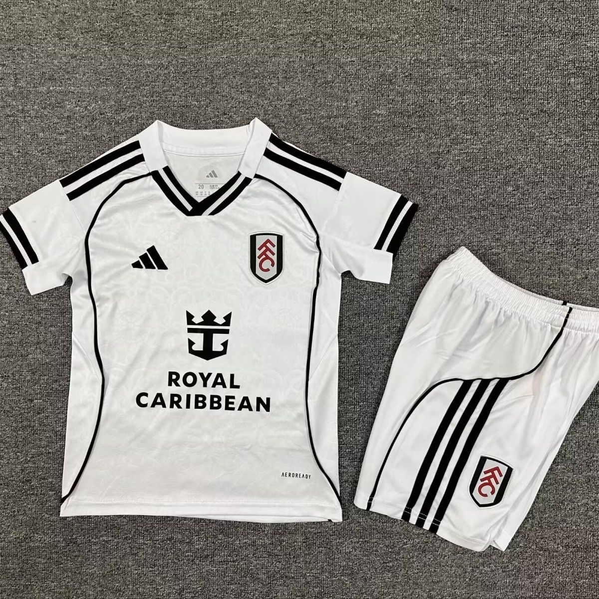 2025/2026 Fulham Home Football ShirtKids Size 1:1 Thai Quality