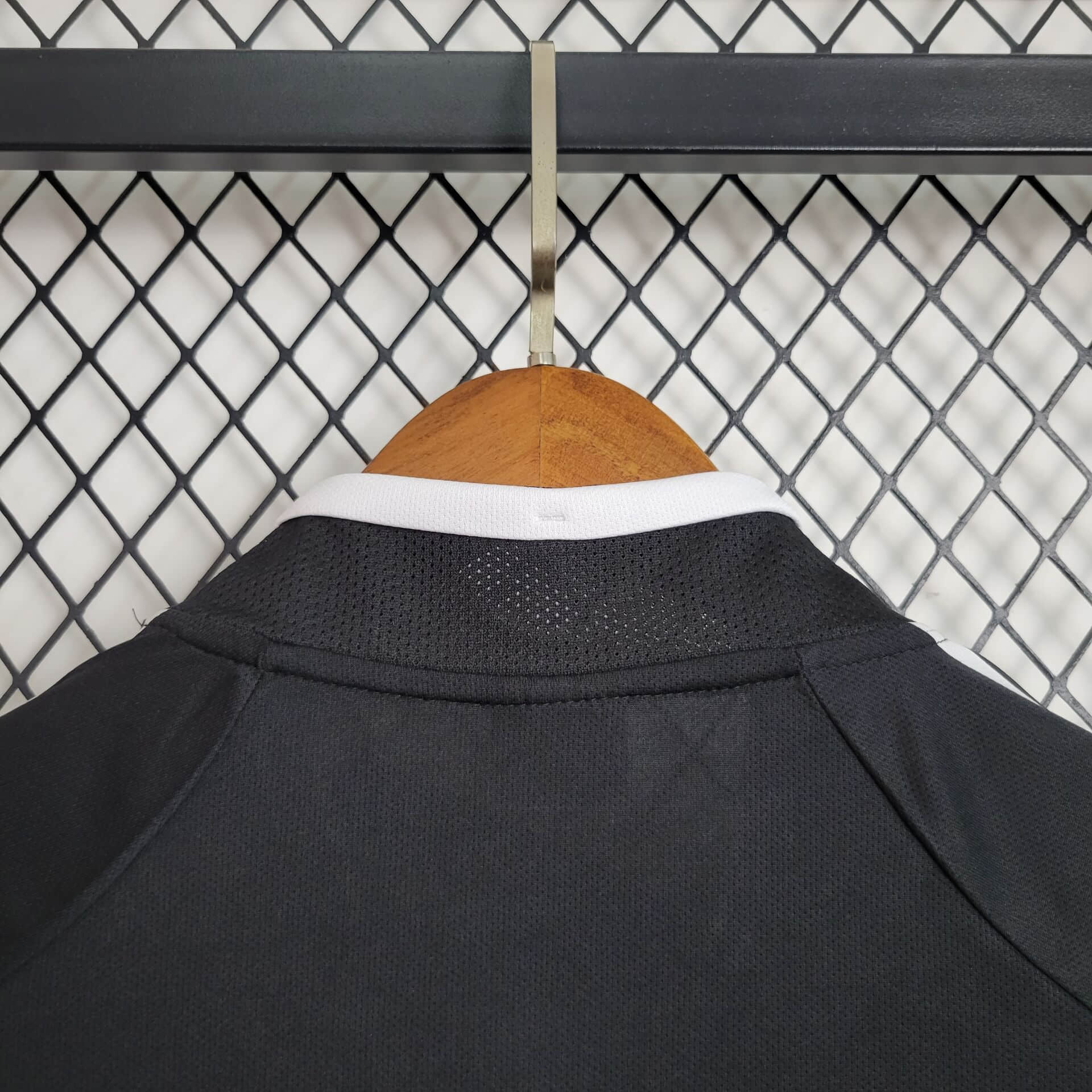 2004/2005 Retro Real Madrid Away Football Shirt