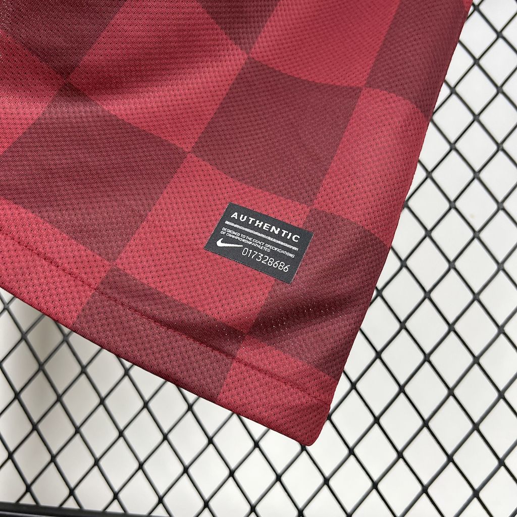 2011/2012 Retro Aston Villa HomeFootball shirt 1:1 Thai Quality