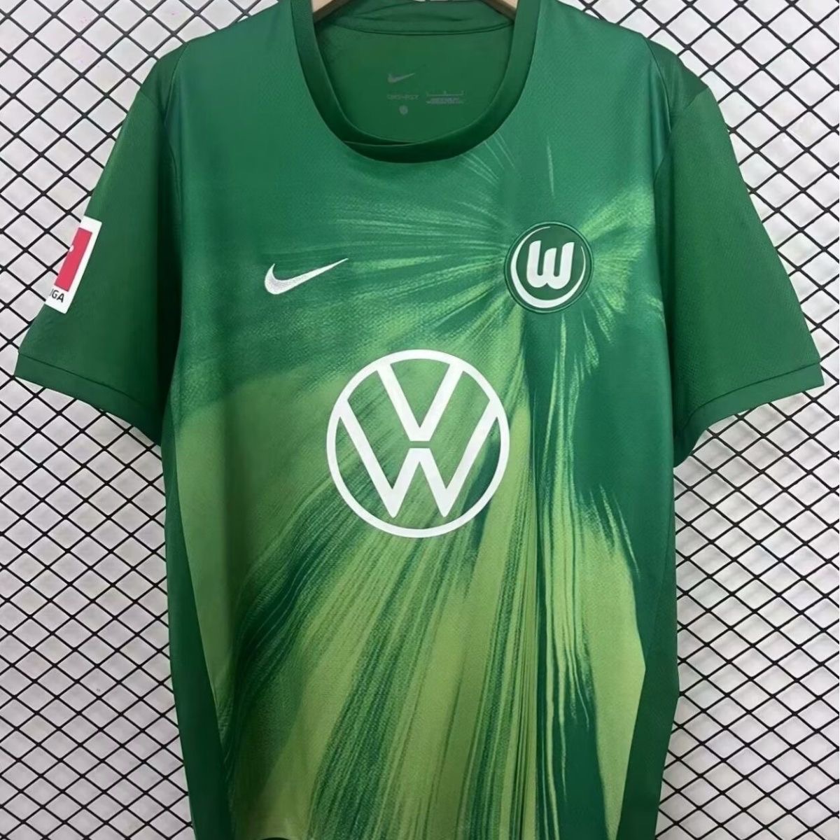 2025/2026 VfL Wolfsburg Home FootballShirt 1:1 Thai Quality
