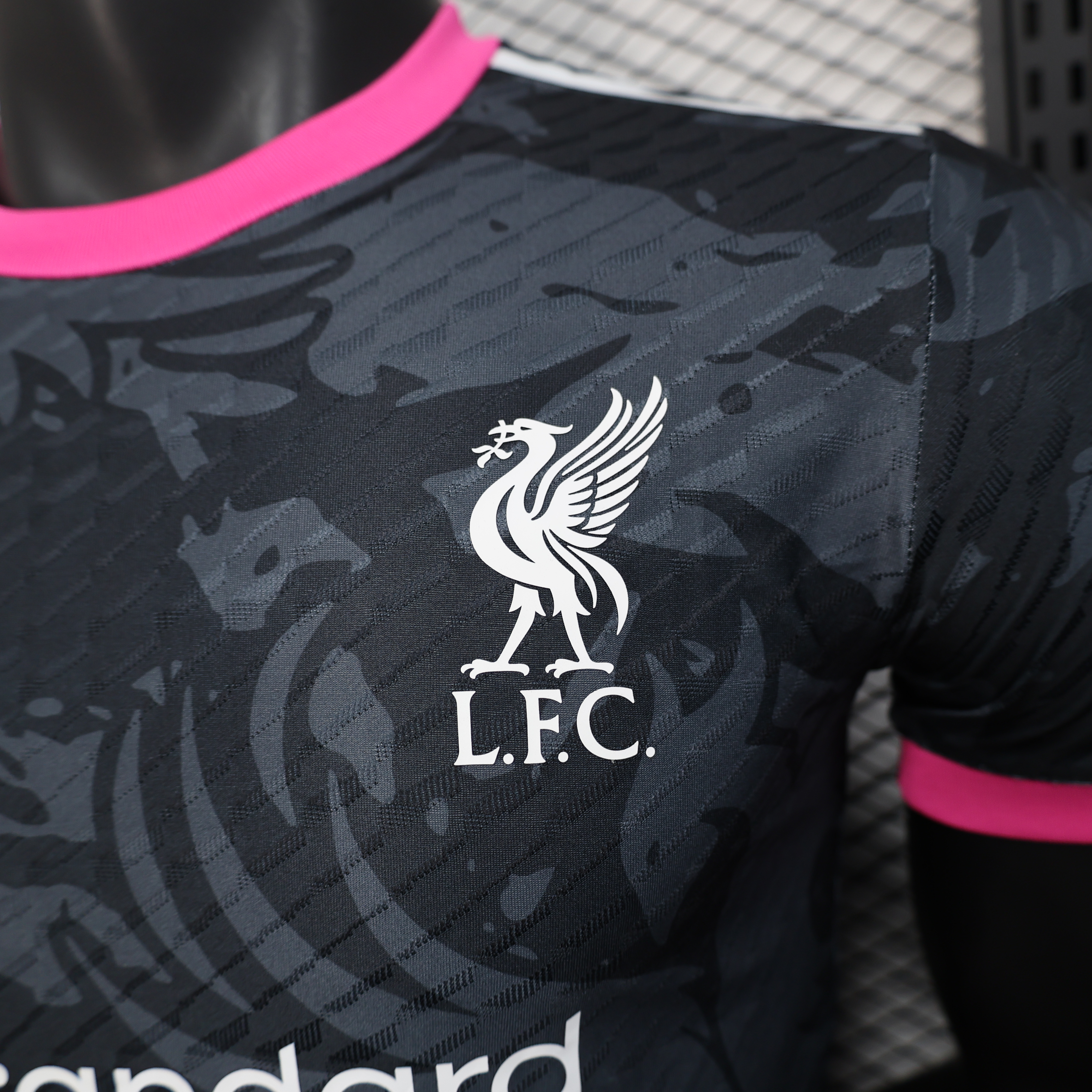 2025/2026 Player Liverpool   Football Shirt