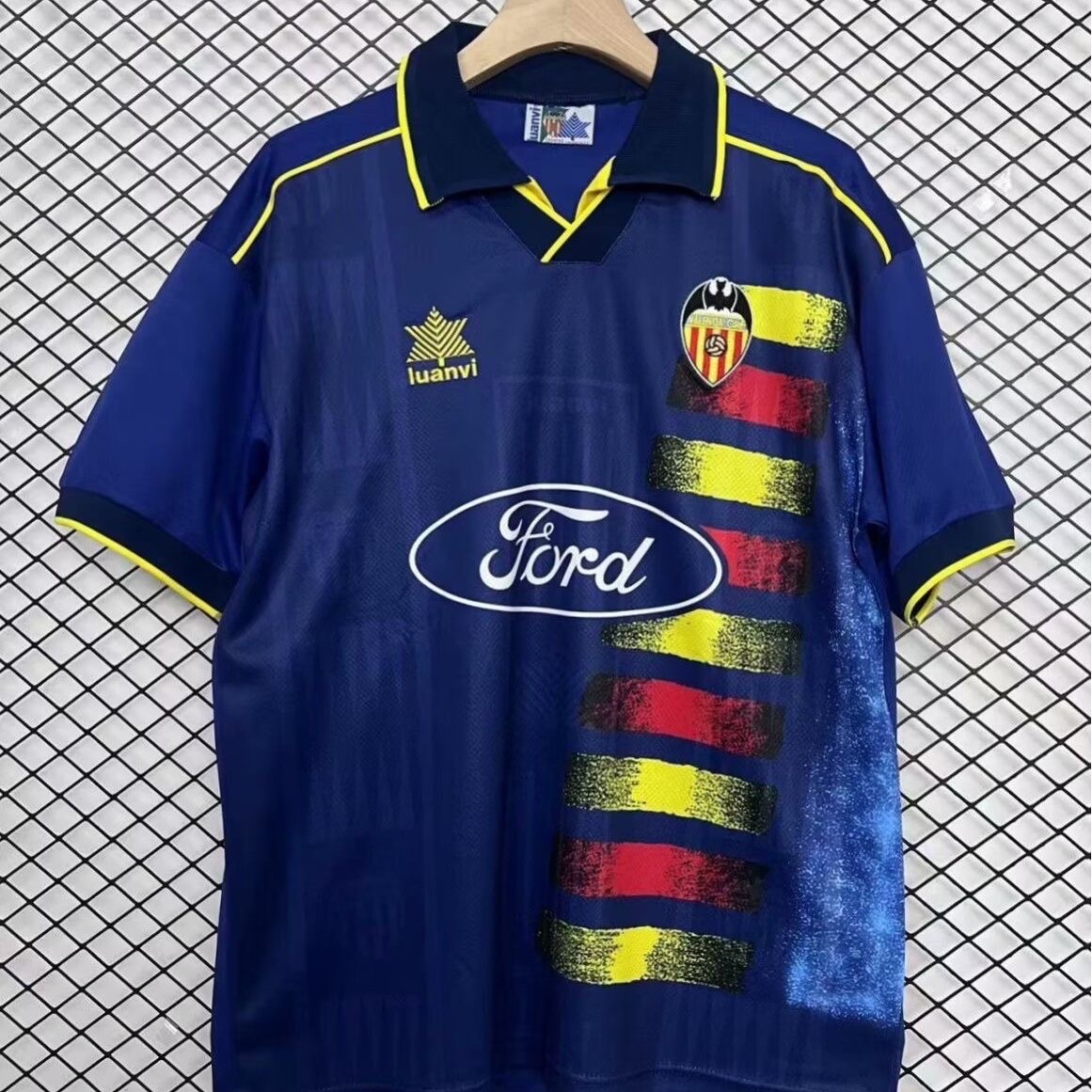 1996/1997 Retro Valencia Away FootballShirt 1:1 Thai Quality