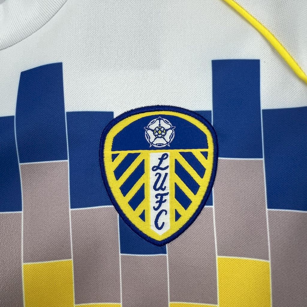2025/2026 Leeds United Home FootballShirt 1:1 Thai Quality
