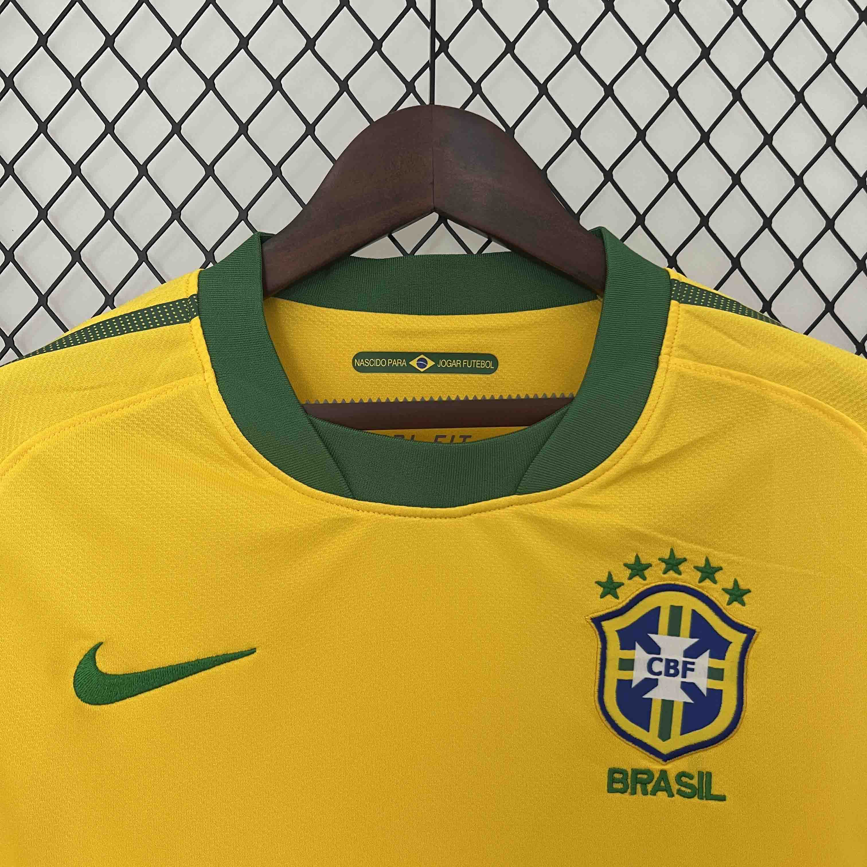 2010 Retro Brazil Home Football Shirt 1:1Thai Quality