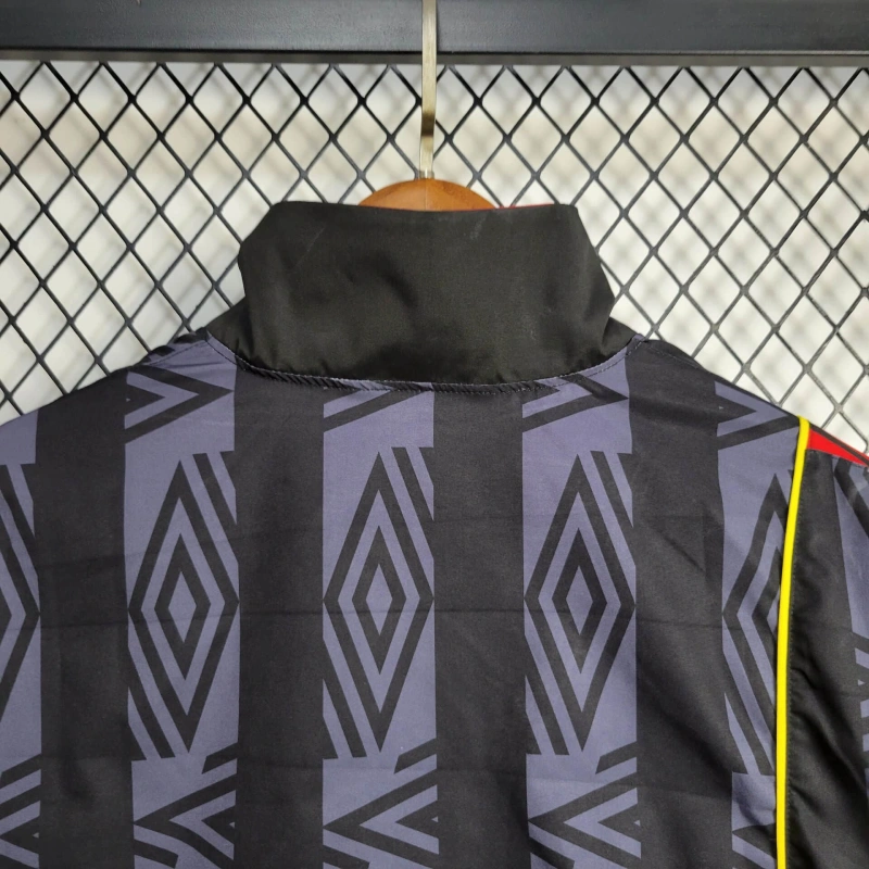 2025/2026 Manchester United Windbreaker Football Shirt