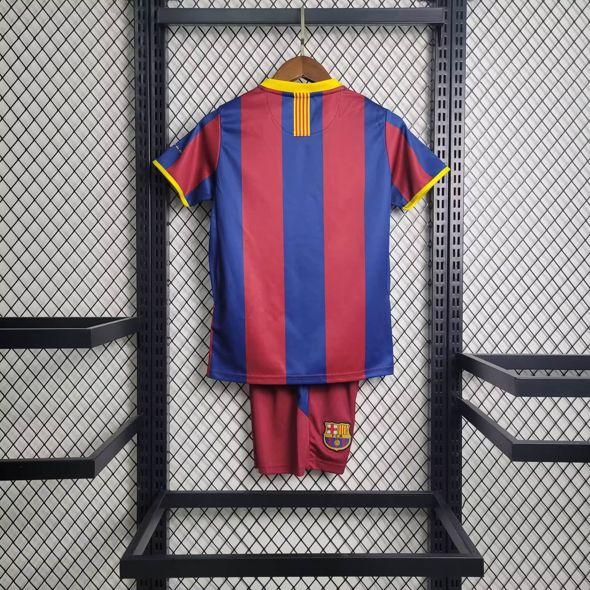 2010/2011 Retro Barcelona Home Football Shirt Kids Size