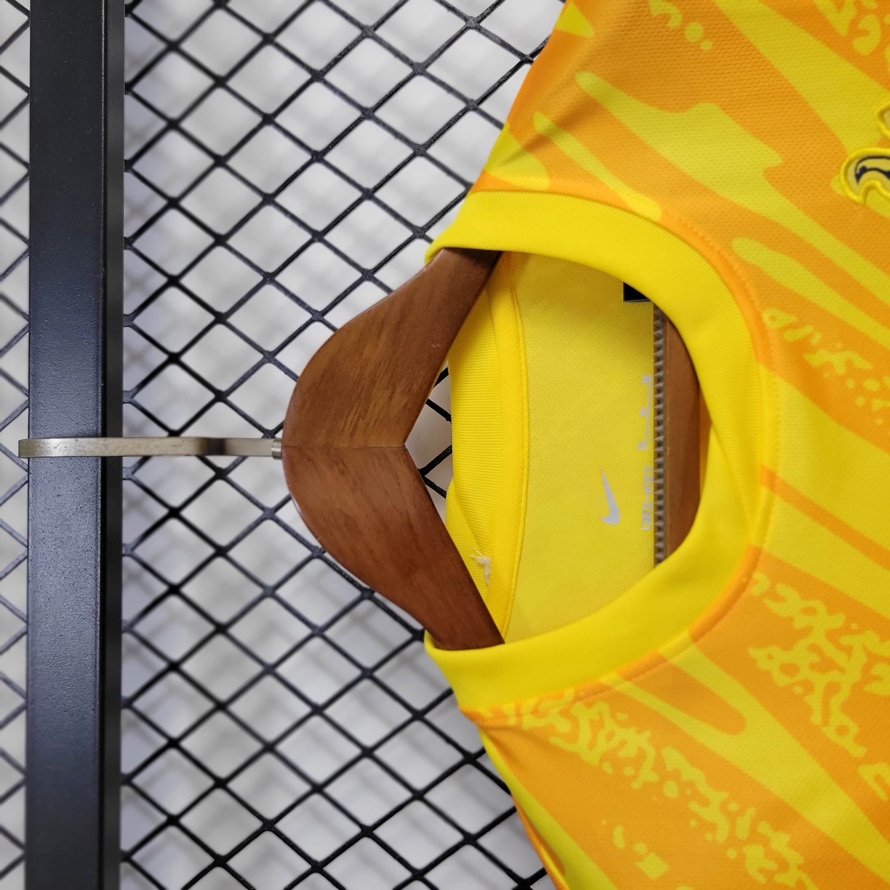 2024/2025 Tottenham Hotspur Goalkeeper Football Shirt Kids Size