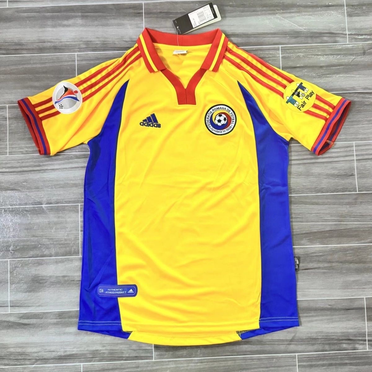 2000 Retro Romania Home FootballShirt 1:1 Thai Quality