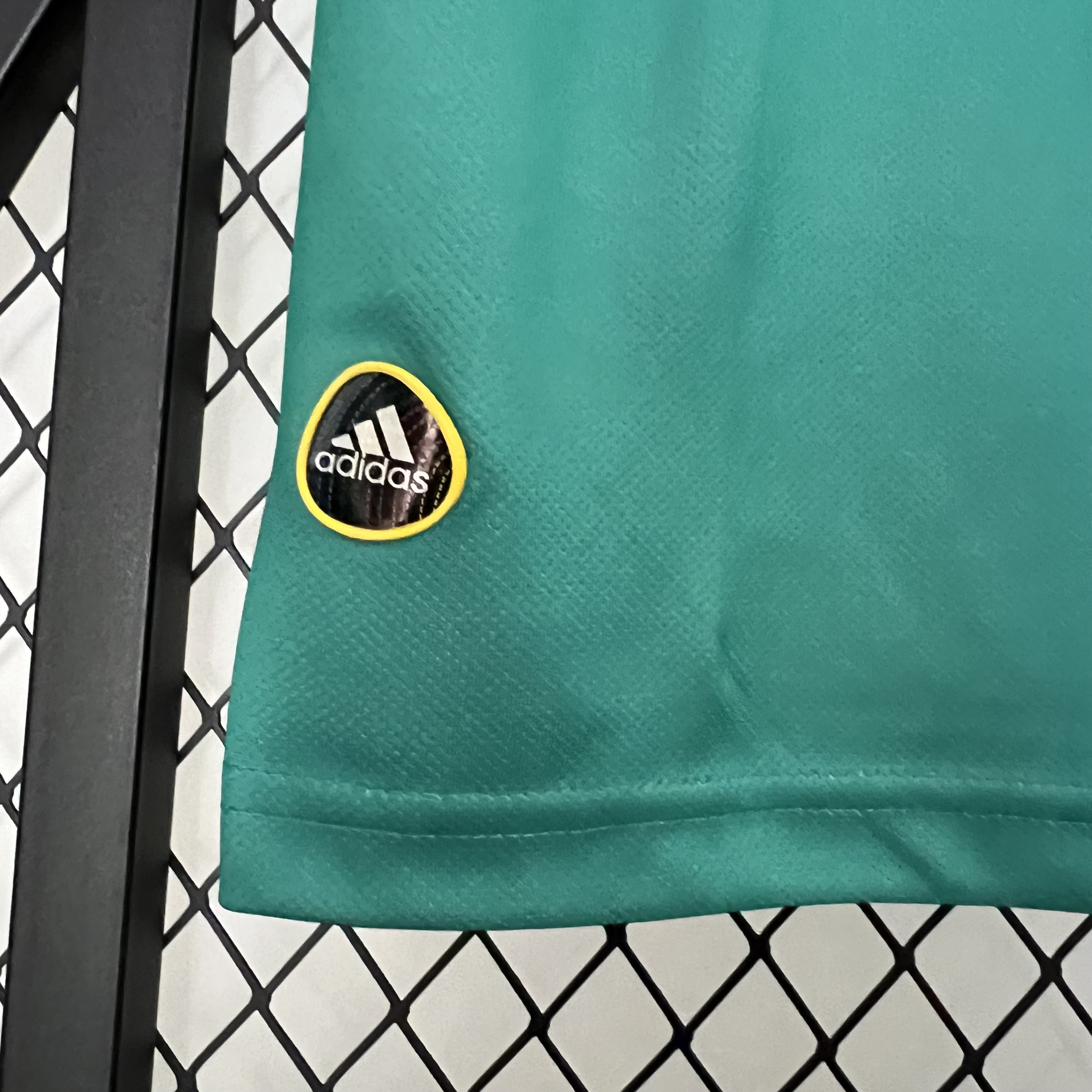 2010 Retro Spain goalkeeper Football Shirt 1:1 Thai Quality