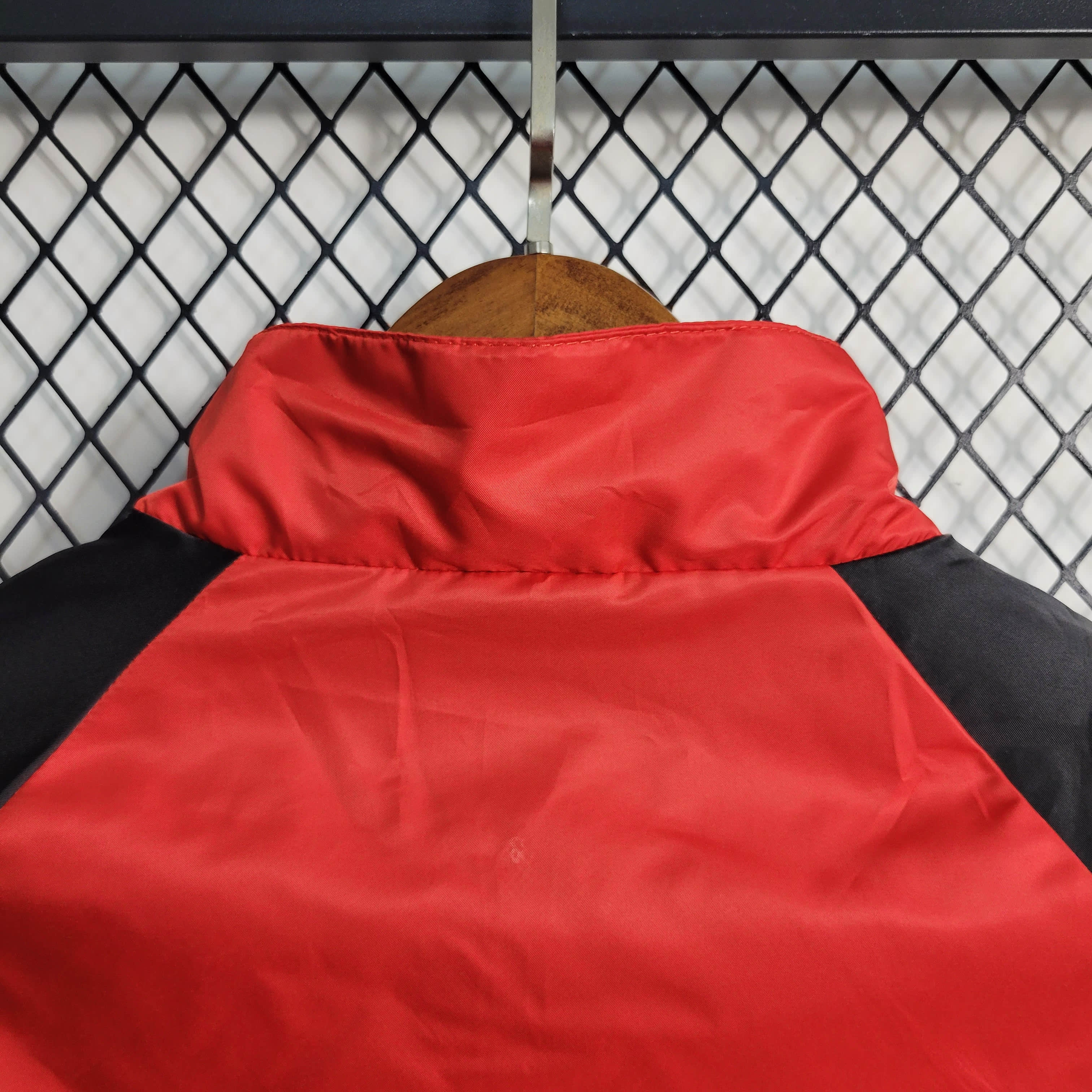 2023/2024 Manchester United Windbreaker Red Football Shirt