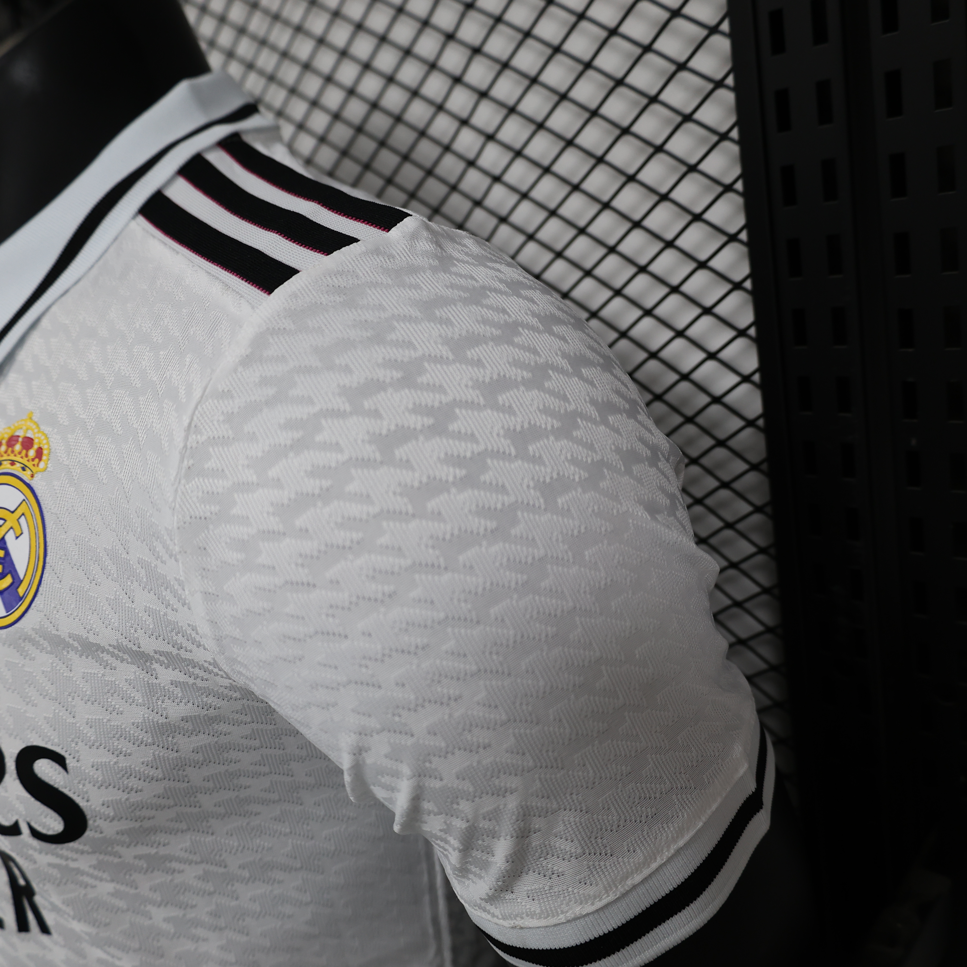 2024/2025 Authentic Real Madrid White Football Shirt