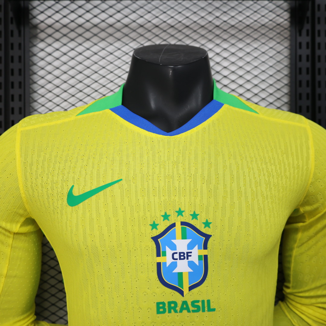 2025/2026 Player Version Long Sleeve Brazil Home Football Shirt
