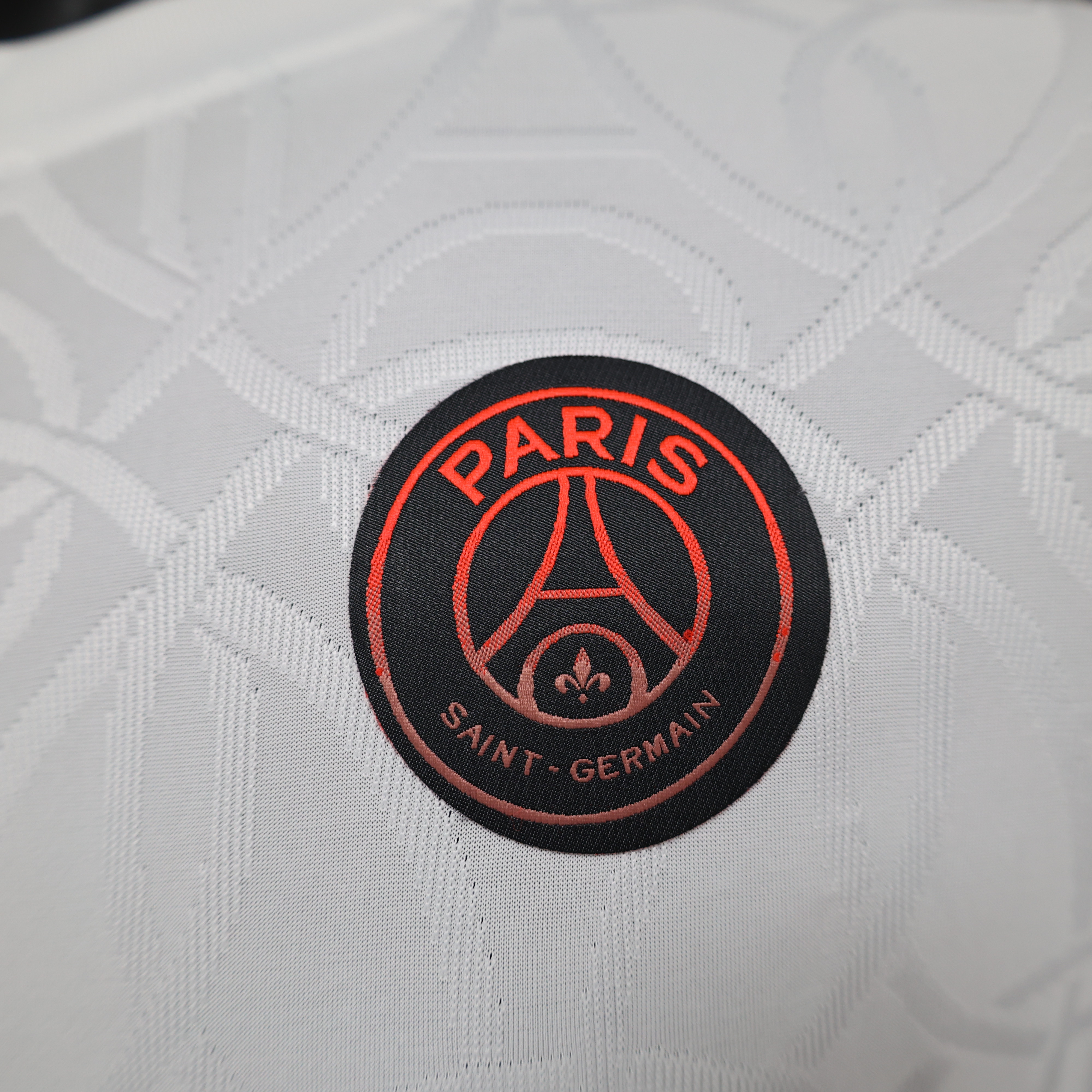 2024/2025 Player Version Paris Saint-Germain Pre-Match Third Football Shirt