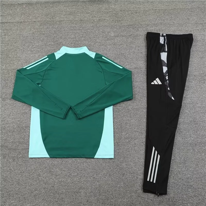 2024/2025 Manchester United Half-Pull Training Wear Green Football