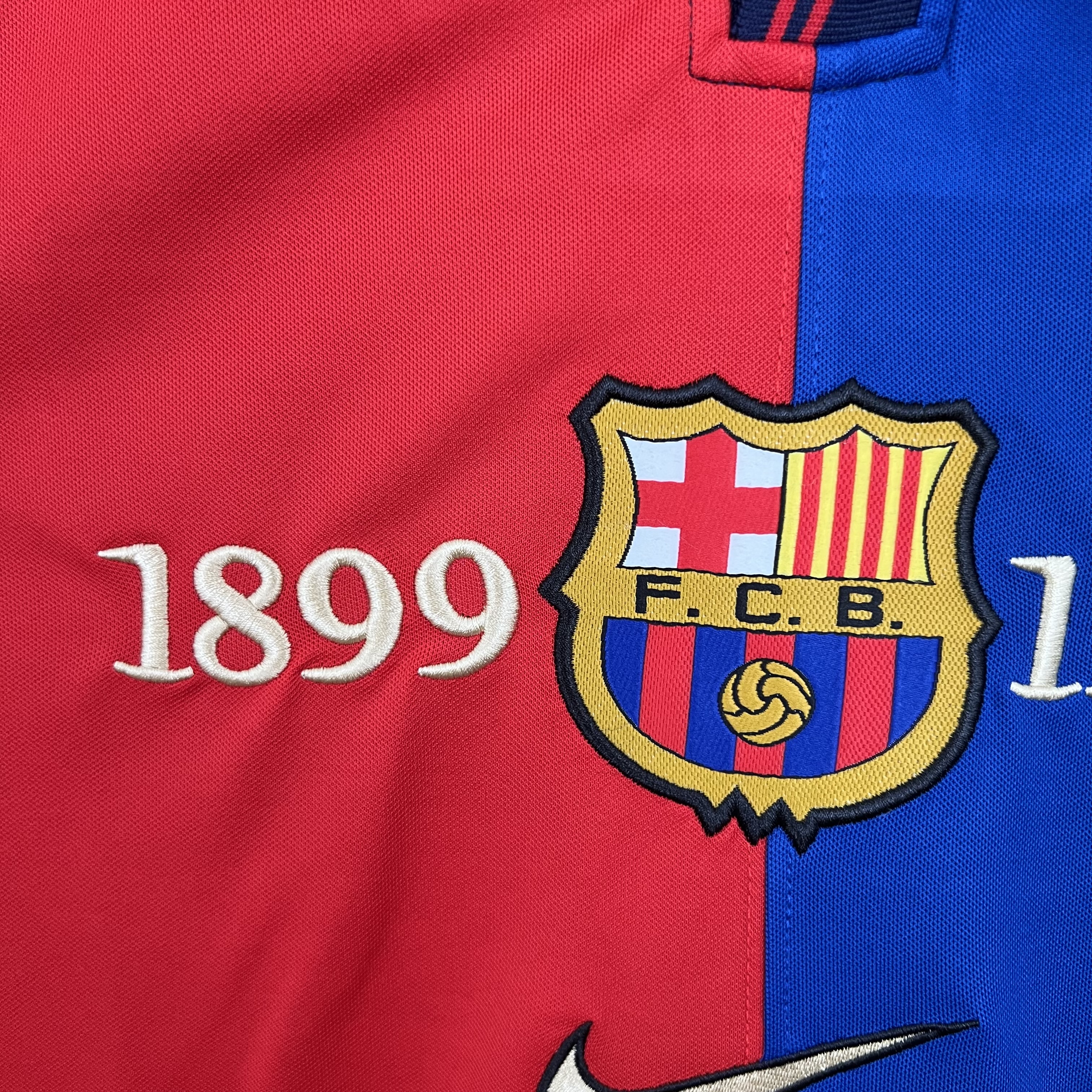 1999/2000 Long Sleeve Retro Barcelona Home 100th Anniversary Version Football Shirt