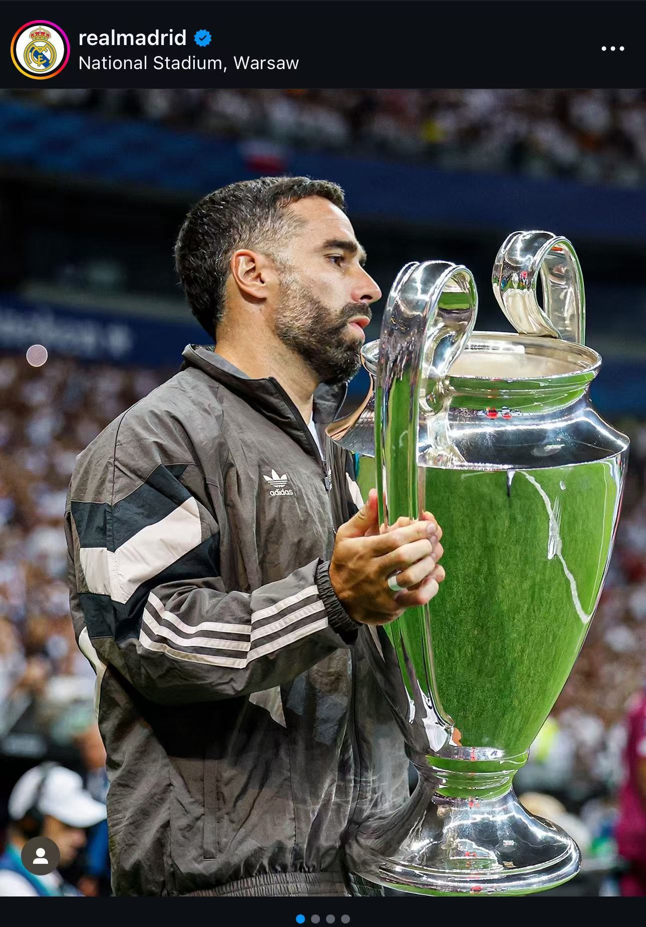 2024/2025 Real Madrid Windbreaker Football Shirt