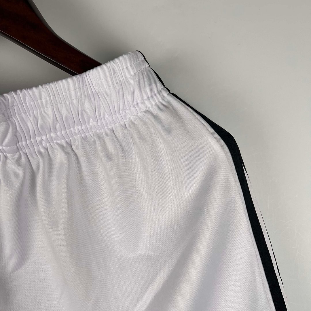 2023/2024 Manchester United Home White Shorts