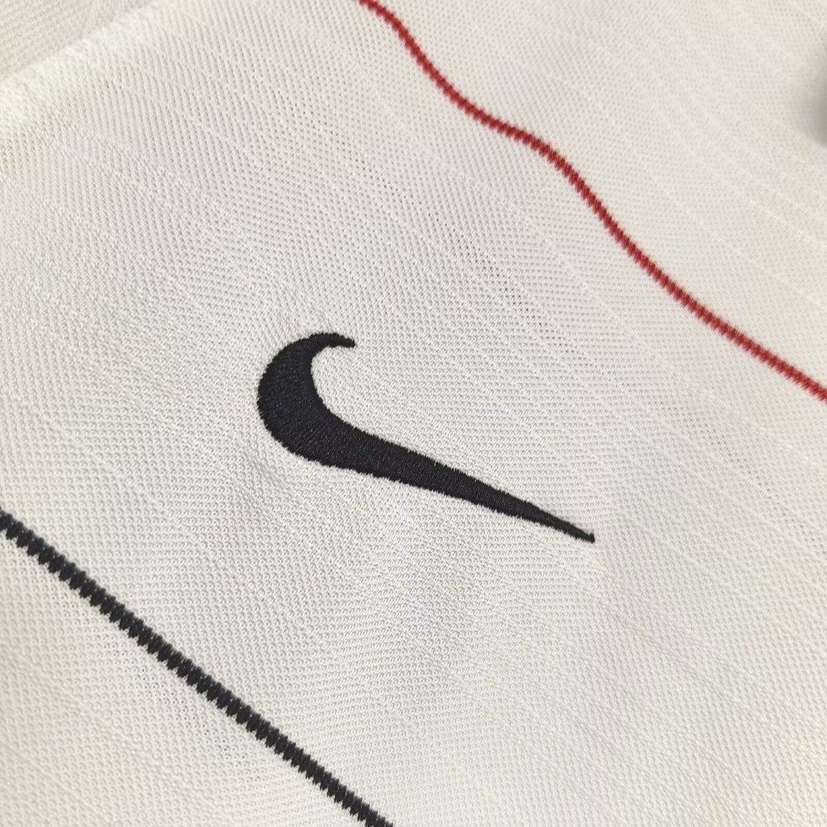 2003/2004 Retro Manchester United  Football Shirt