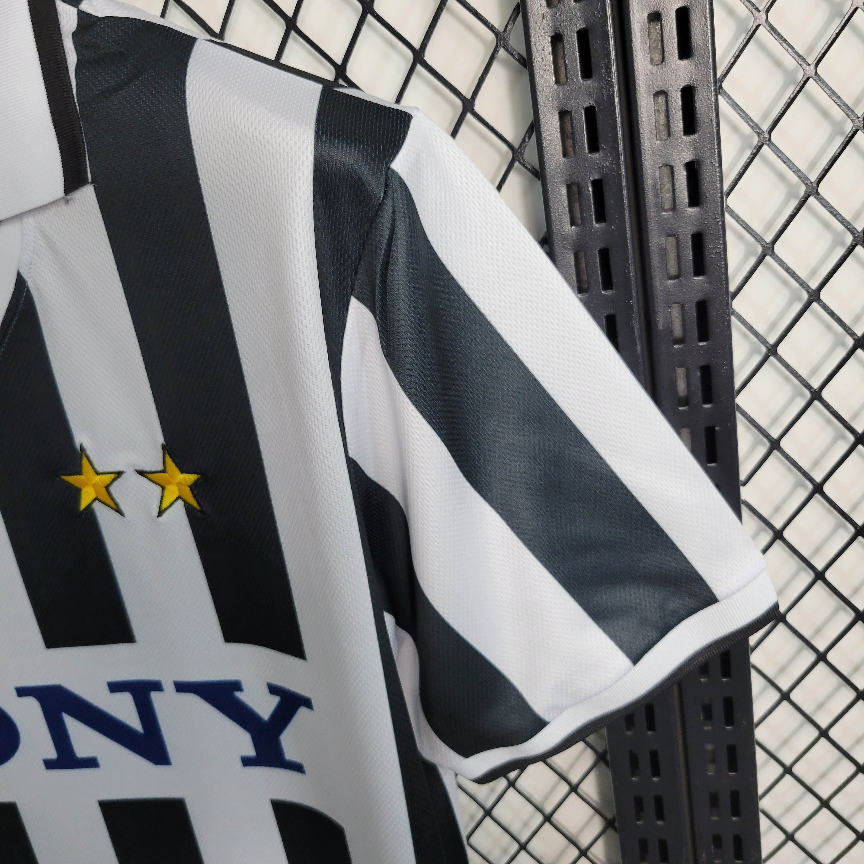 1995/1996 Retro Juventus Home Football Shirt