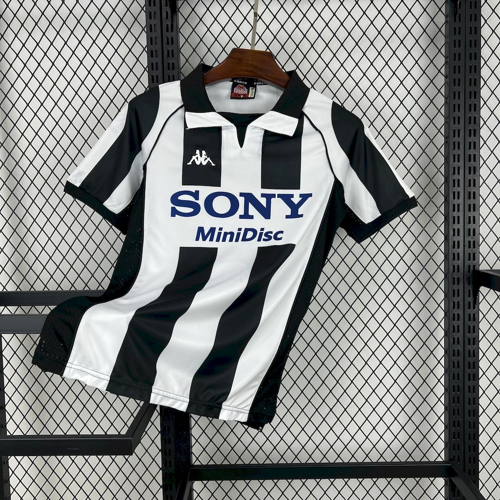 1996/1997 Retro Juventus Home Football Shirt 1:1 Thai Quality