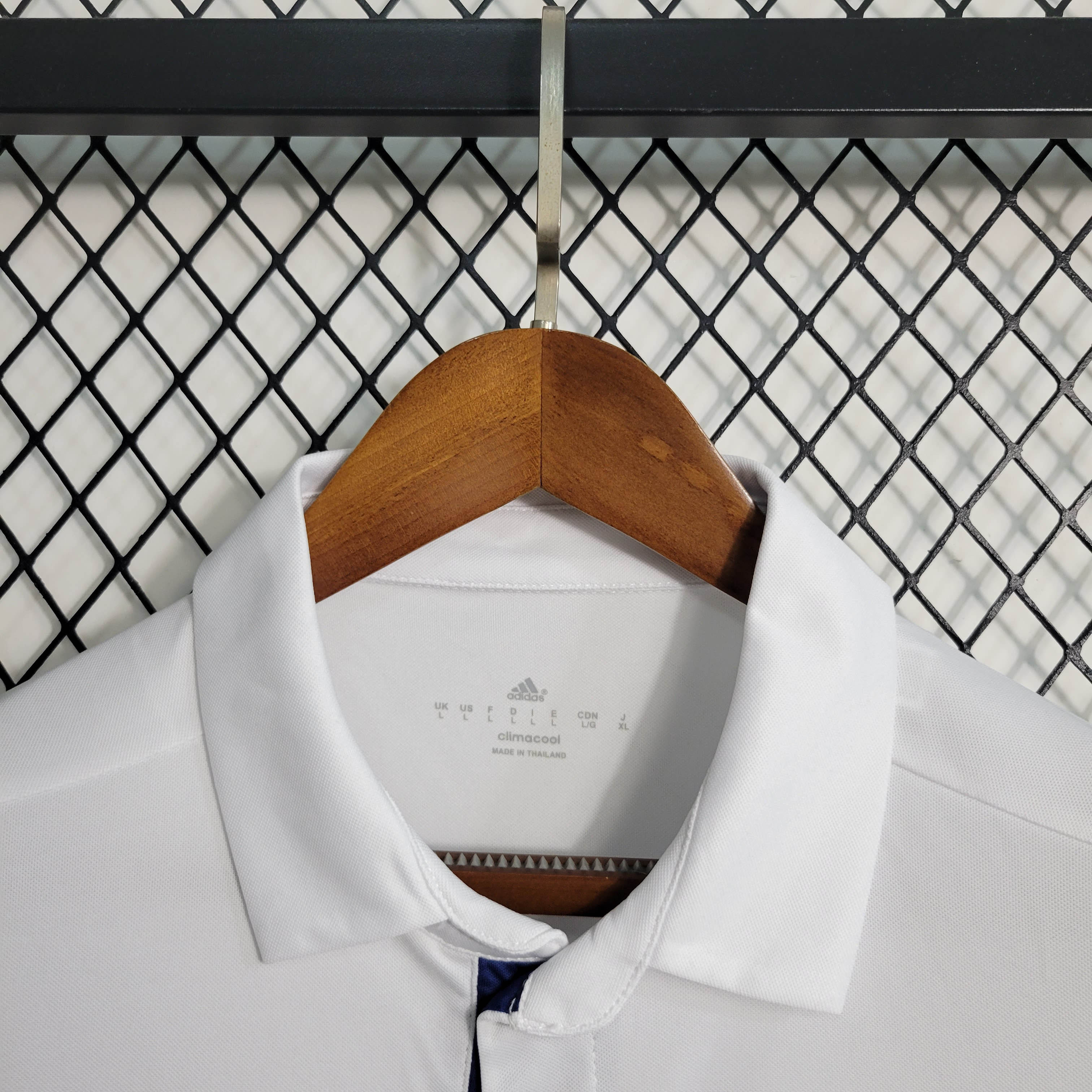 2016/2017 Retro Real Madrid Home Football Shirt