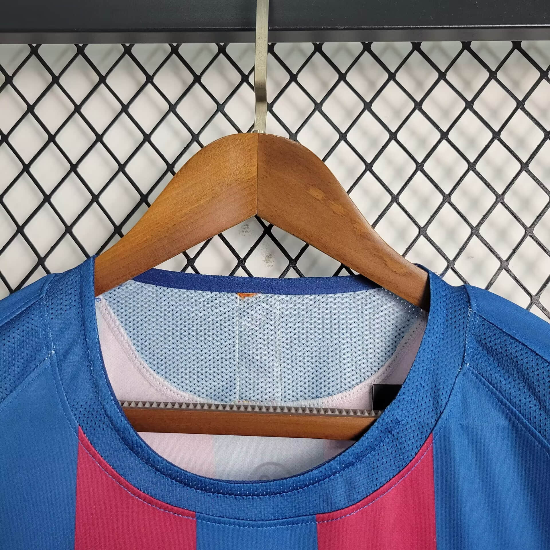 2005/2006 Retro Long Sleeve Barcelona Home Champions League Final Football Shirt