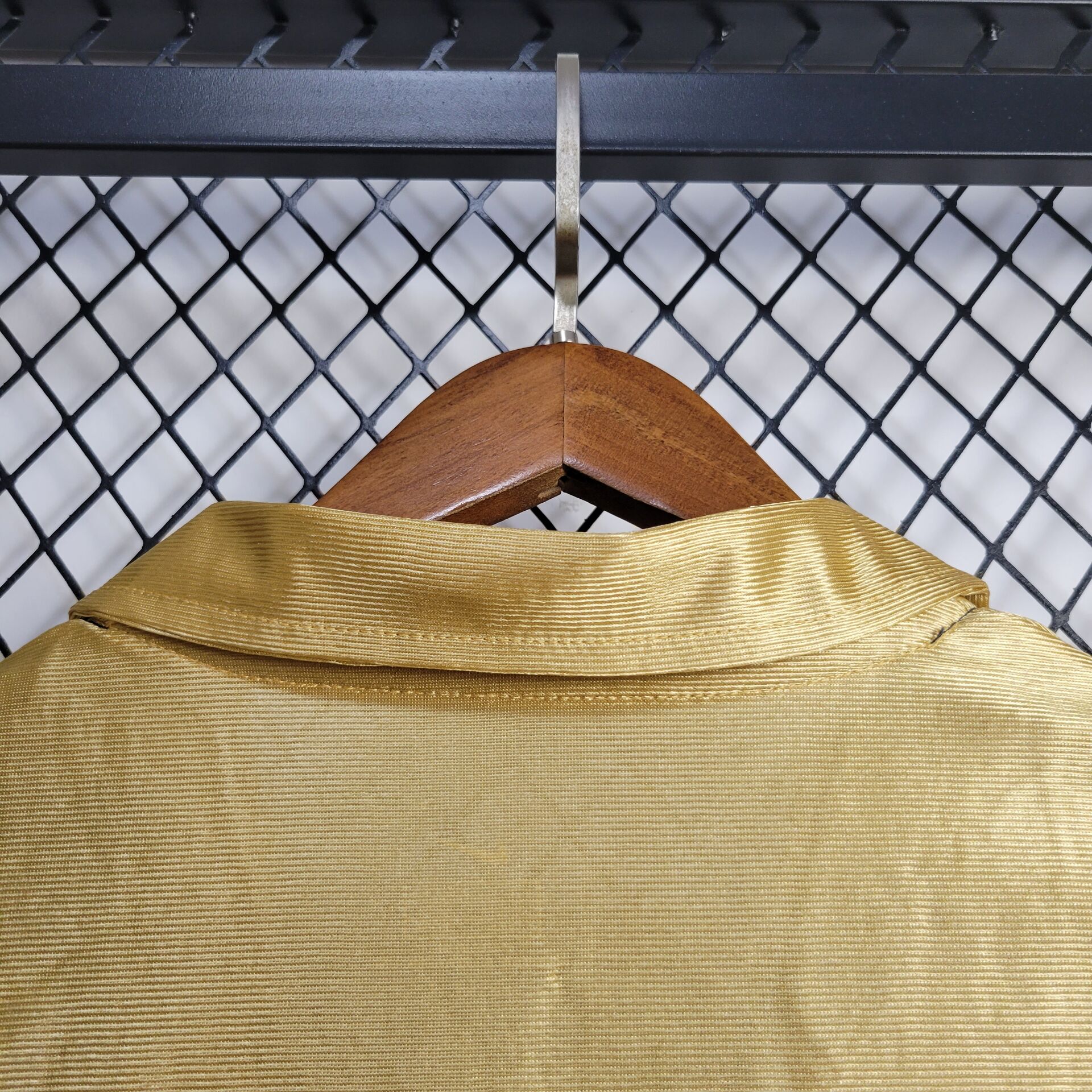 2001/2002 Retro Barcelona Away Football Shirt