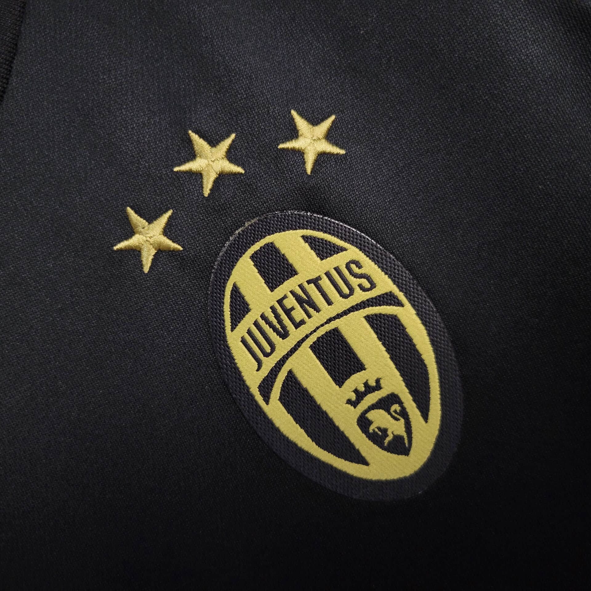 2015/2016 Retro Juventus Third Away Football Shirt
