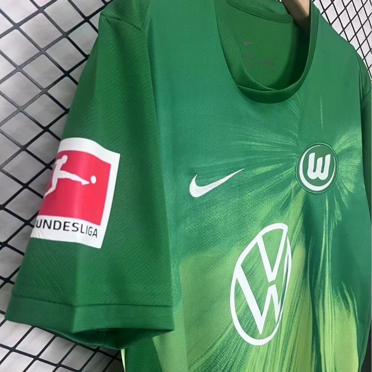 2025/2026 VfL Wolfsburg Home FootballShirt 1:1 Thai Quality