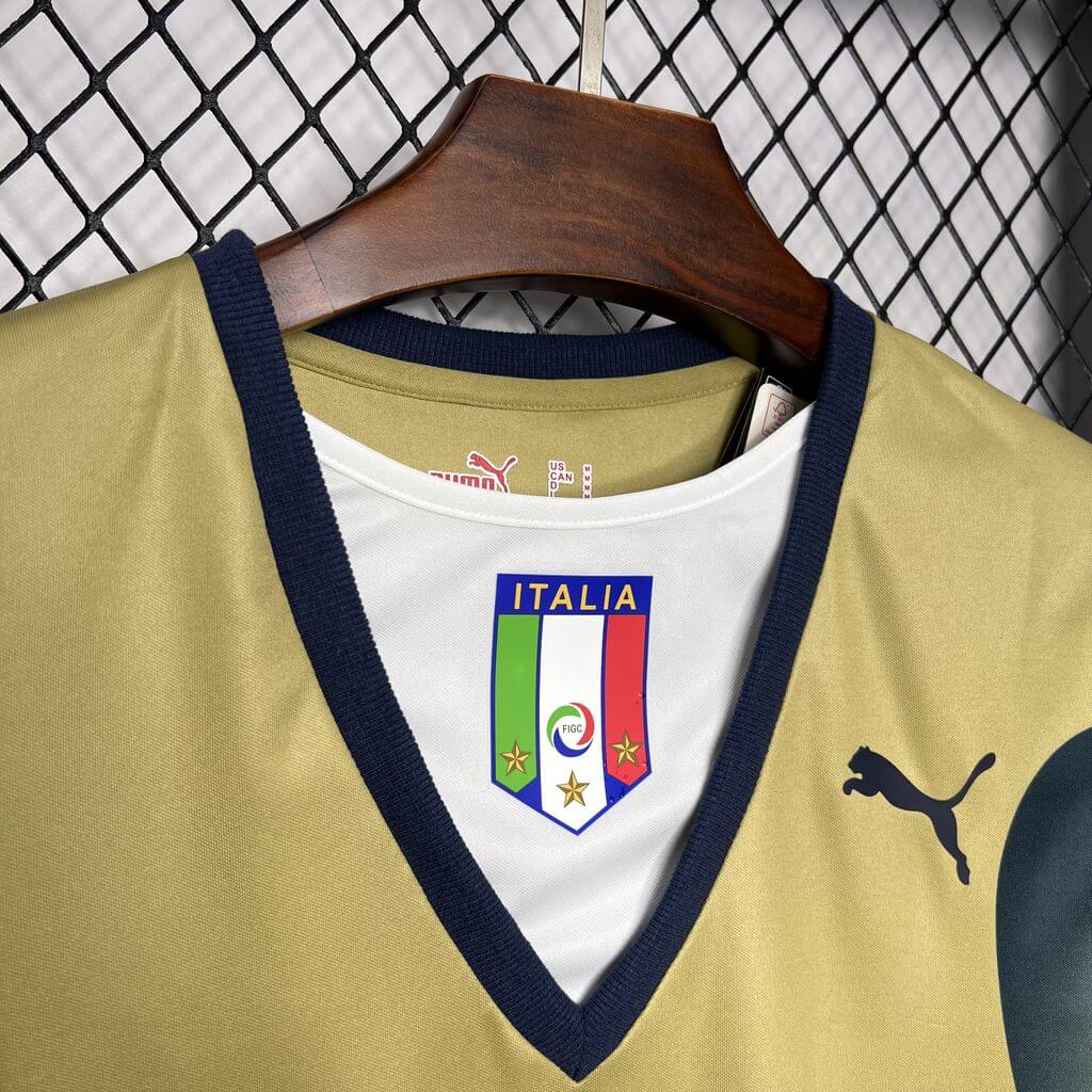 2006 Retro Italy Goalkeeper Football Shirt