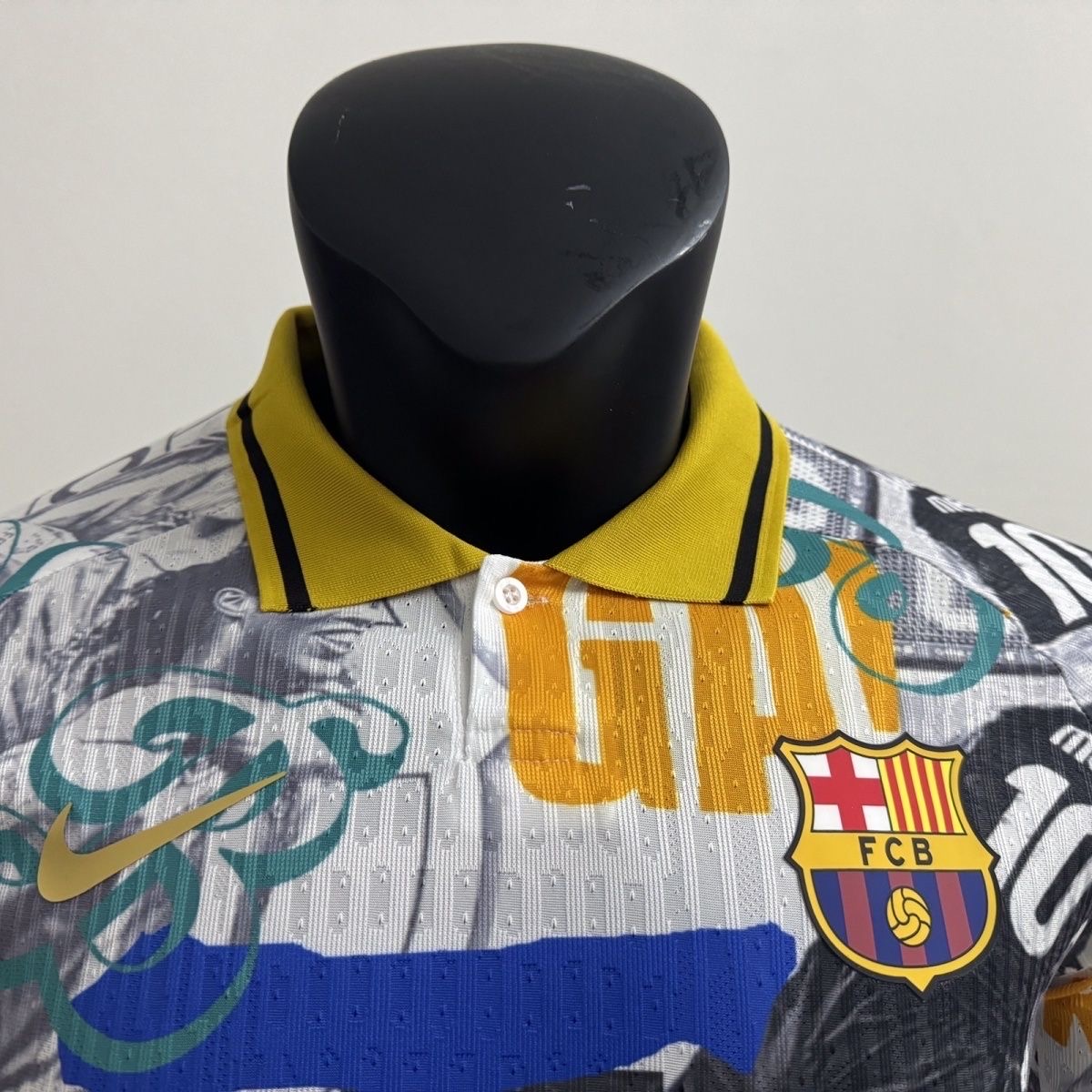 2025/2026 Player Version Barcelona Special Edition Football Shirt