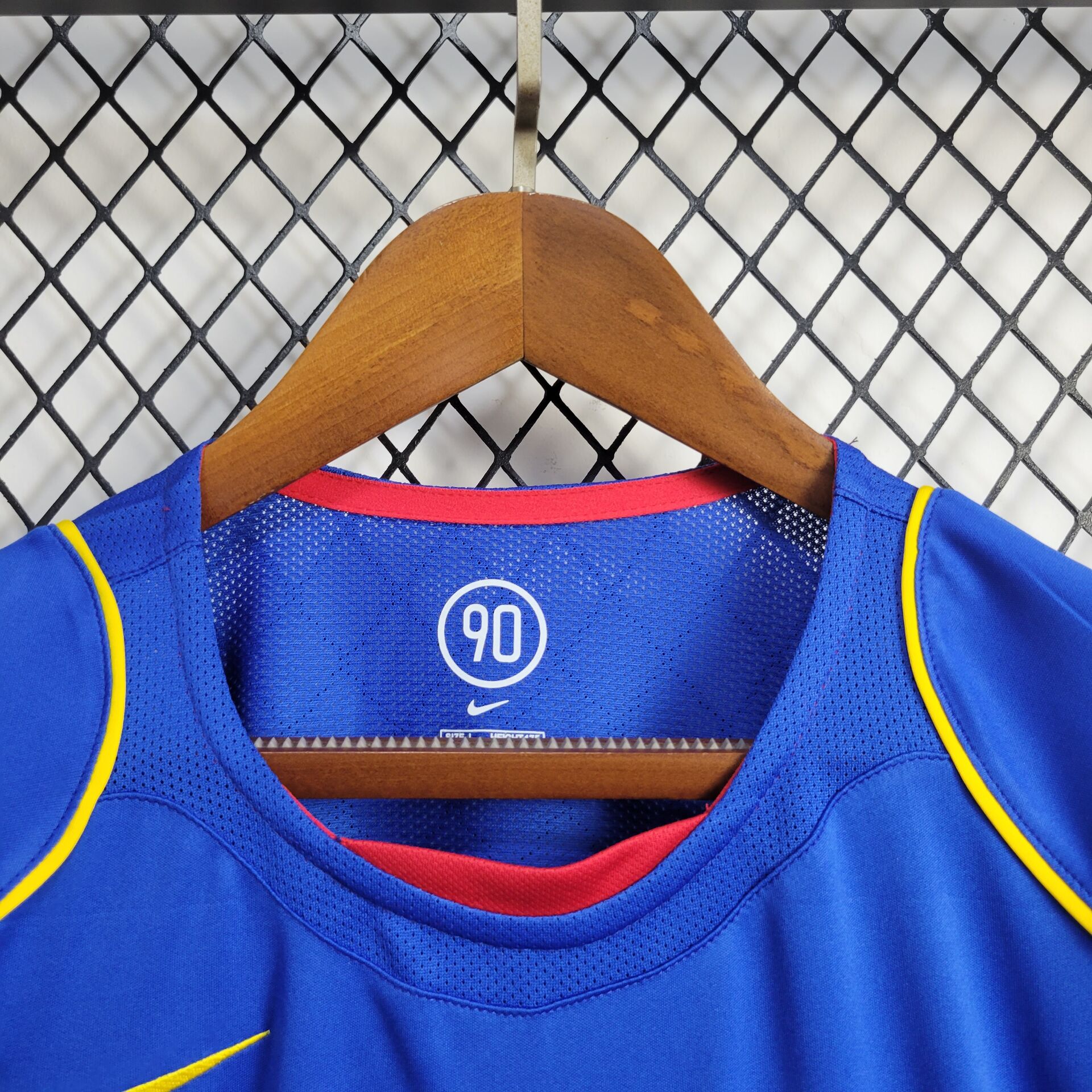 2004/2005 Retro Arsenal Away Football Shirt