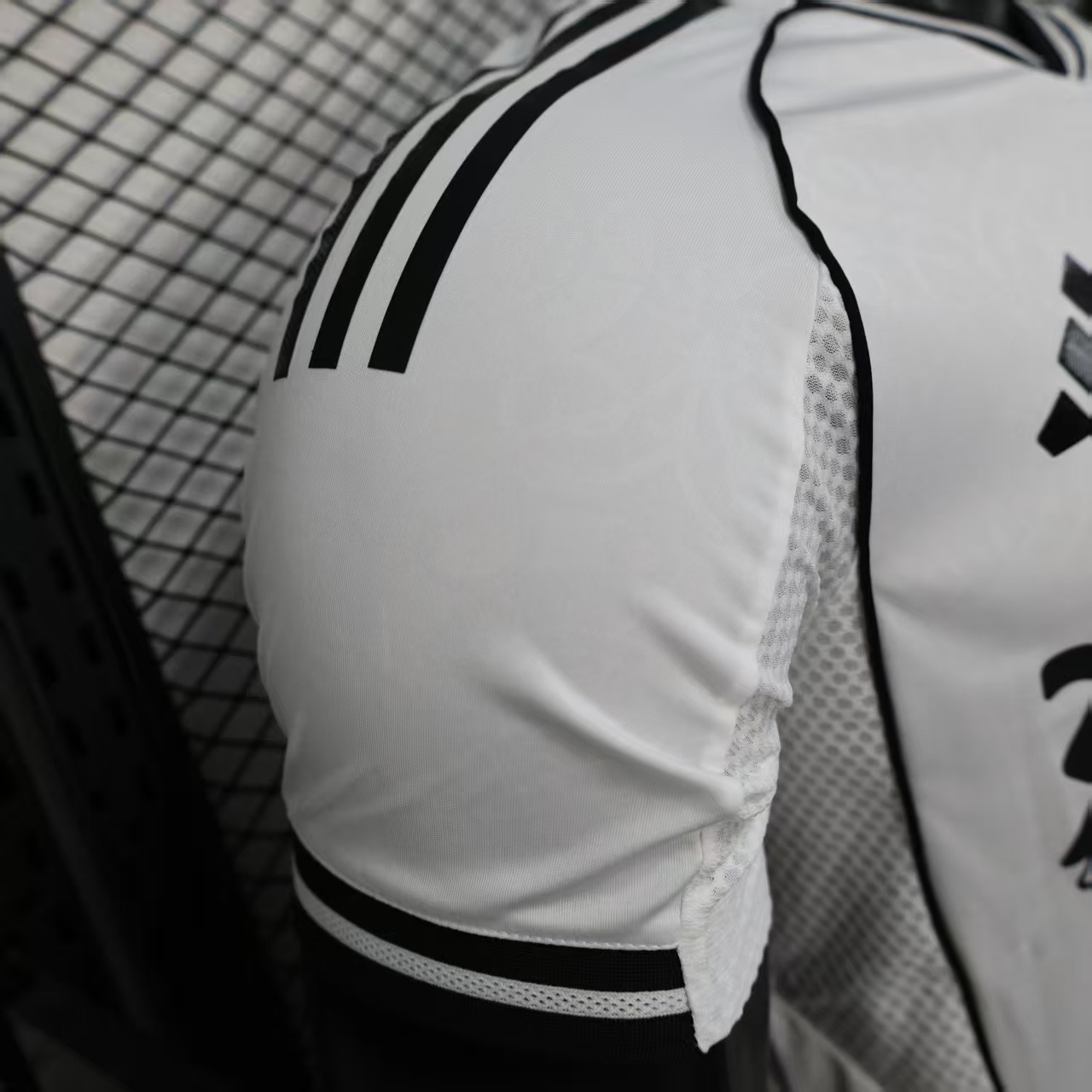 2025/2026 Player Version Fulham home Football Shirt