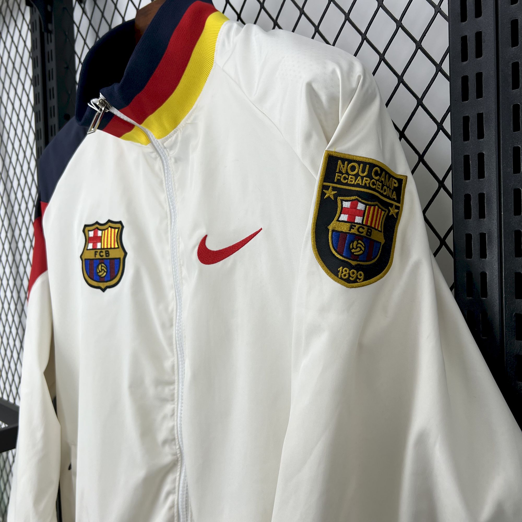 1994/1995 Barcelona Windbreaker Football shirt