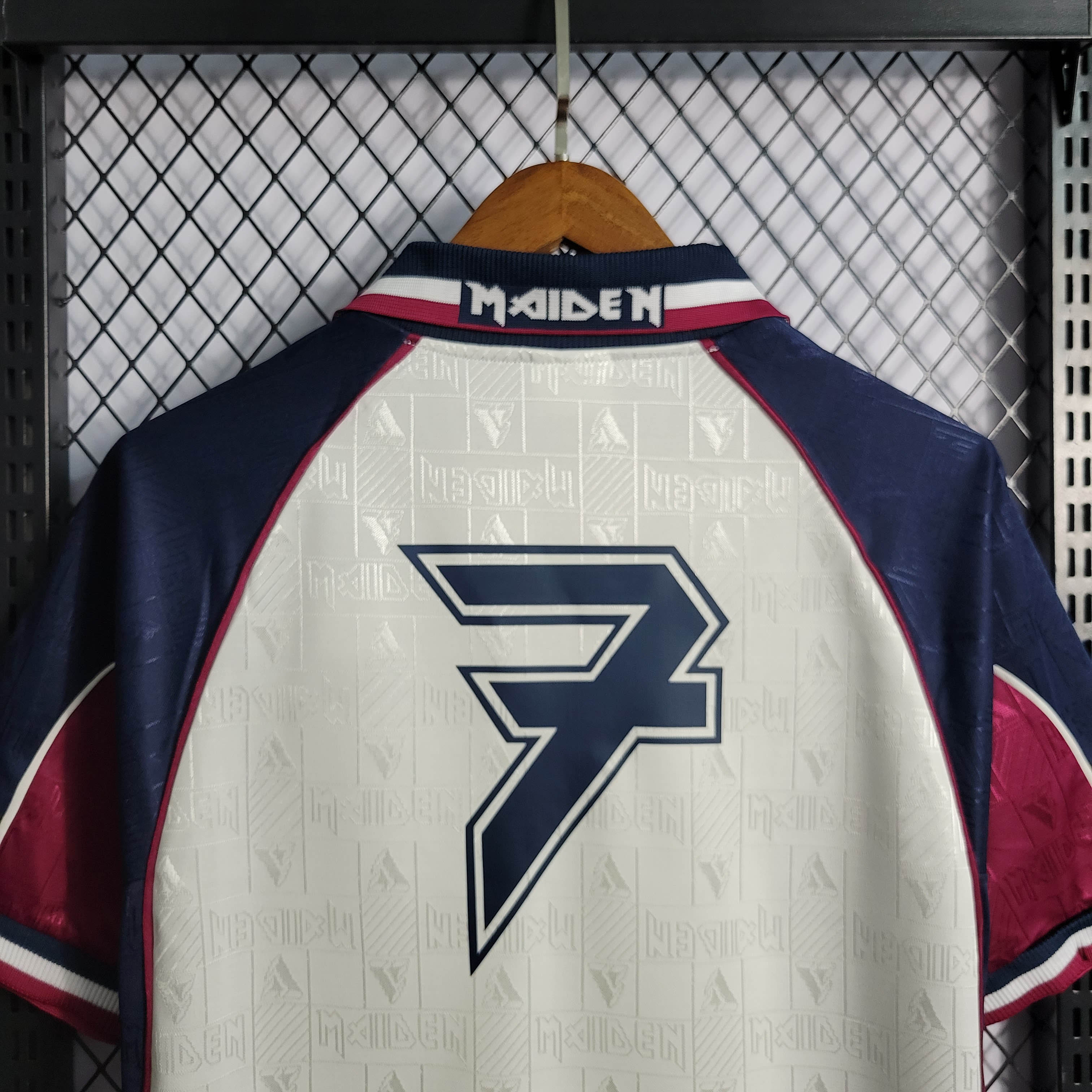 1999 Retro West Ham United Iron Lady Away Football Shirt