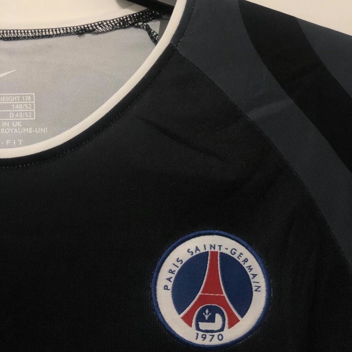 2001/2002 Retro Paris Saint-Germain Third Away Football Shirt 1:1 Thai Quality