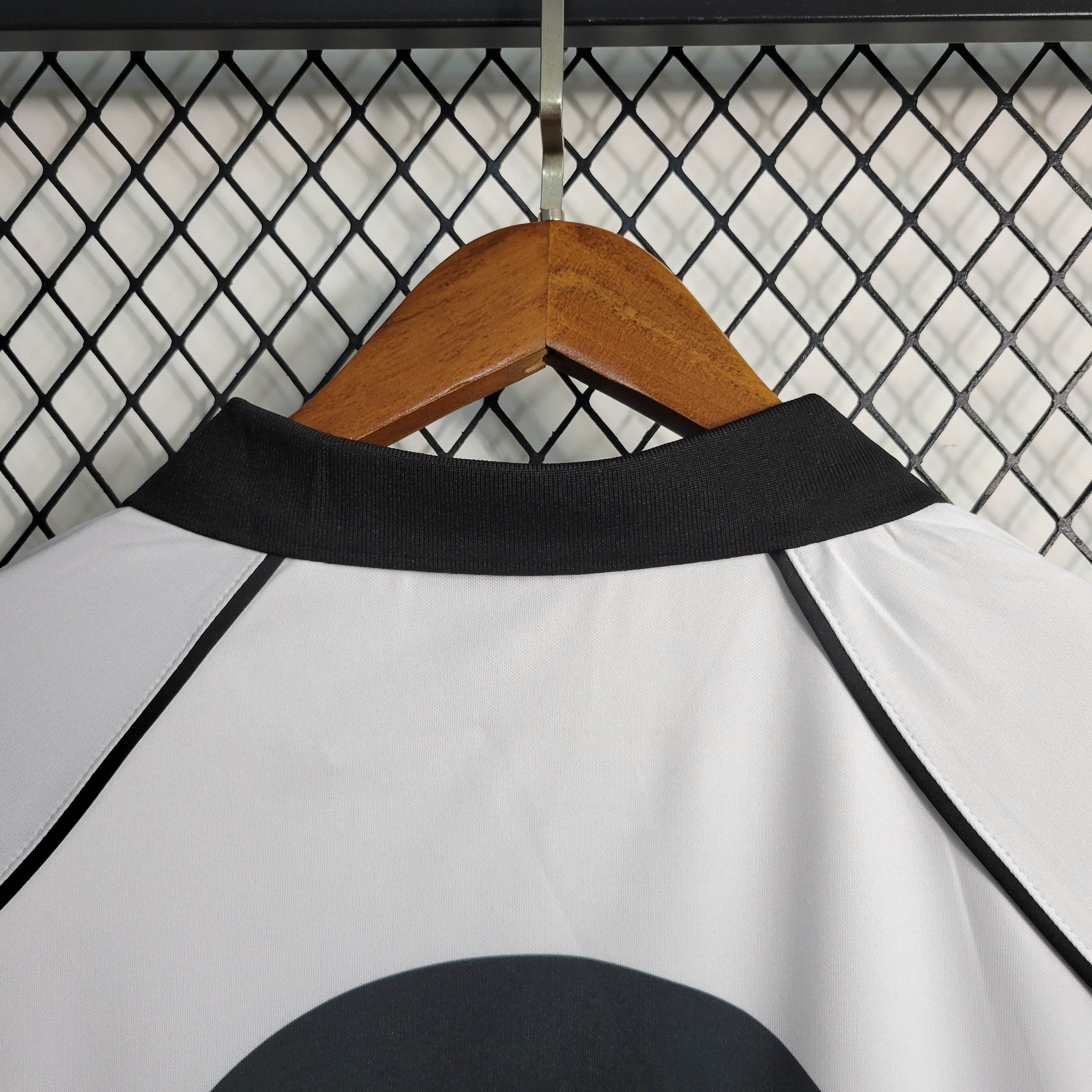 1997/1998 Retro Juventus Home Football Shirt