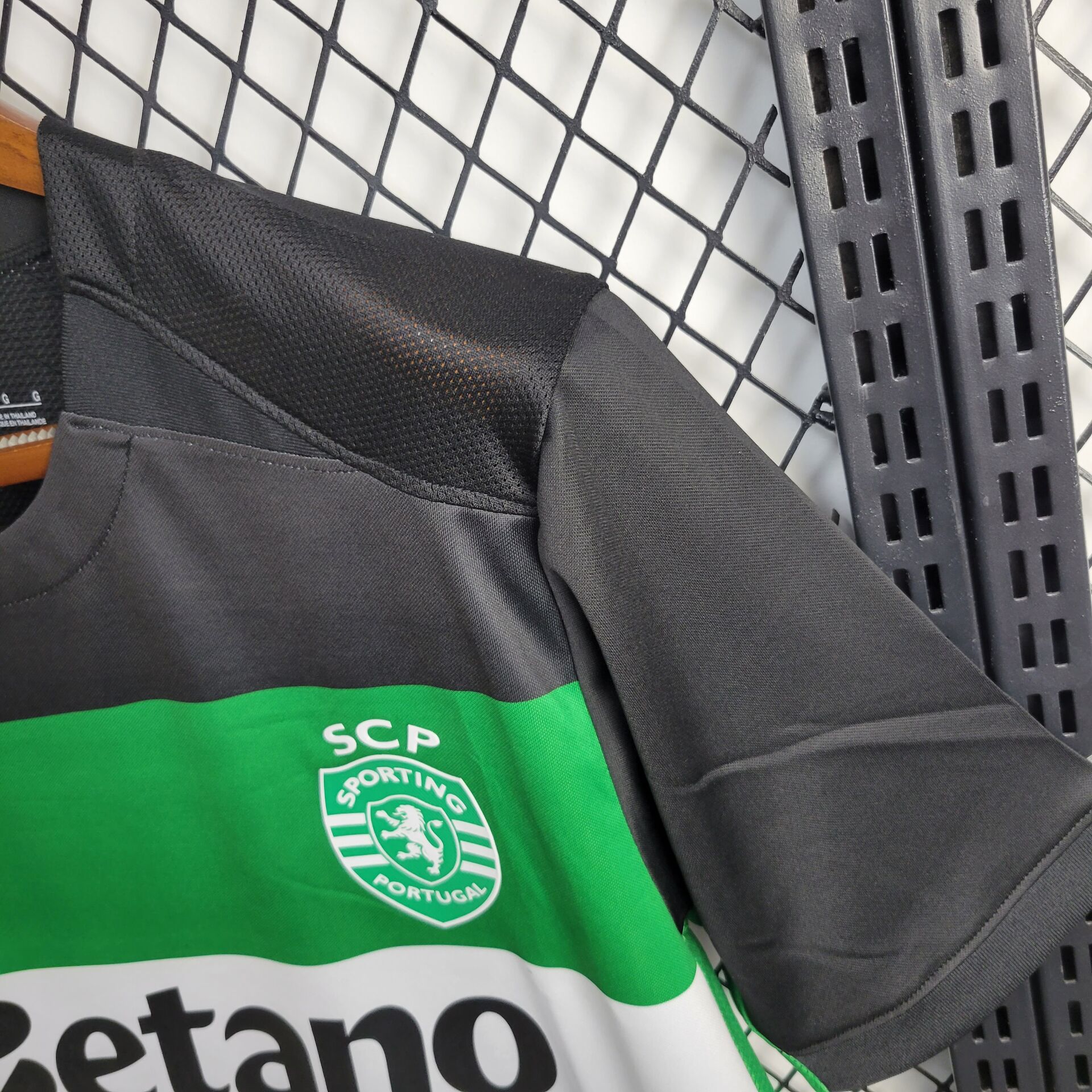 2024/2025 Sporting Lisbon Home Football Shirt