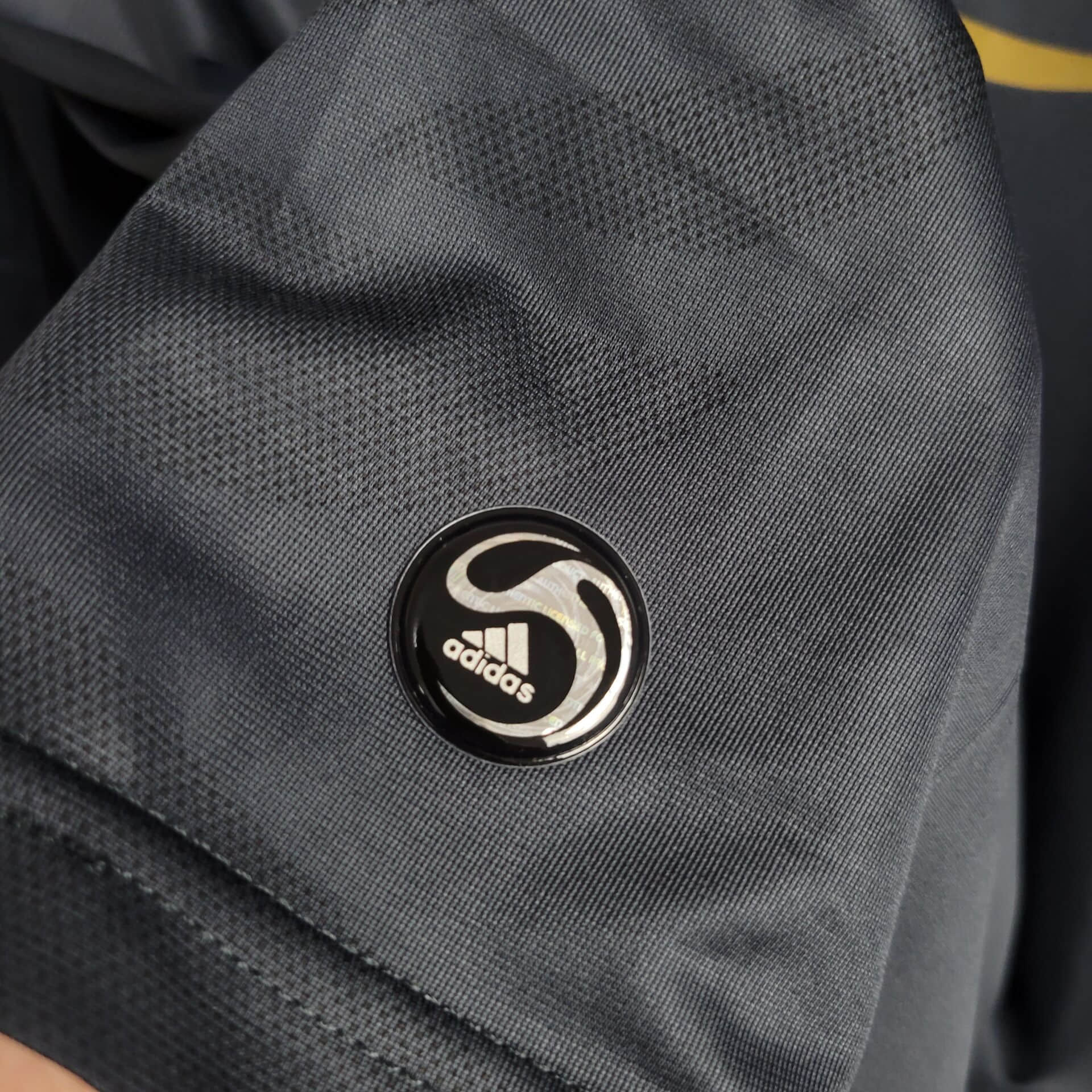 2009/2010 Retro Long Sleeve Liverpool Away Football Shirt