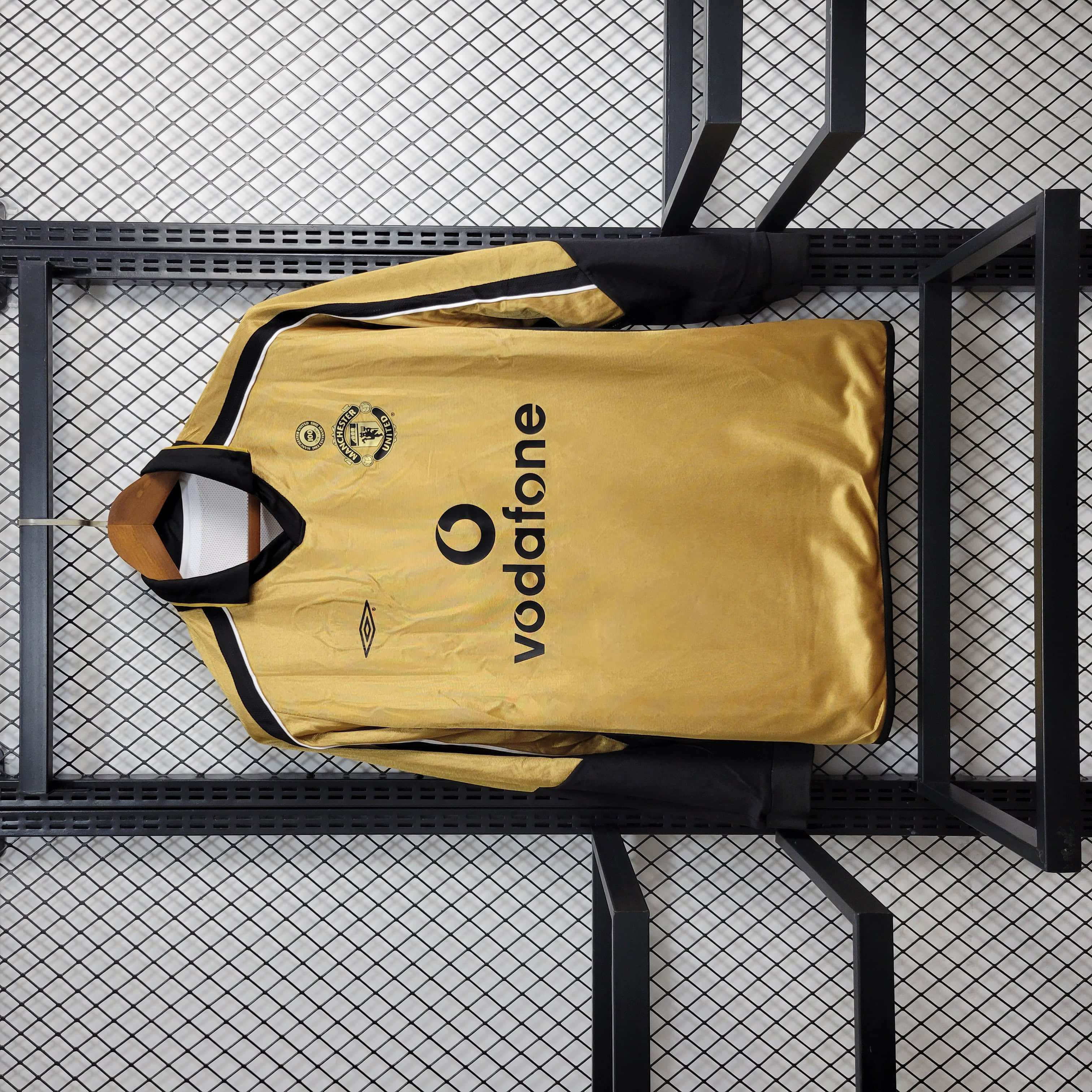 2001/2002 Retro Long Sleeve Manchester United Centenary Season Reversible Football Shirt