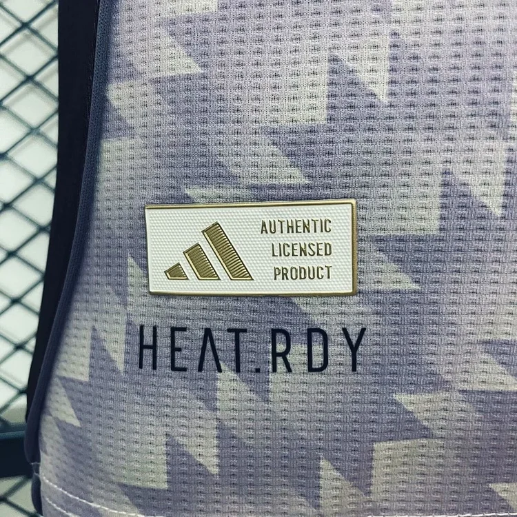 2025/2026 Players Manchester United Authentic Away football shirt