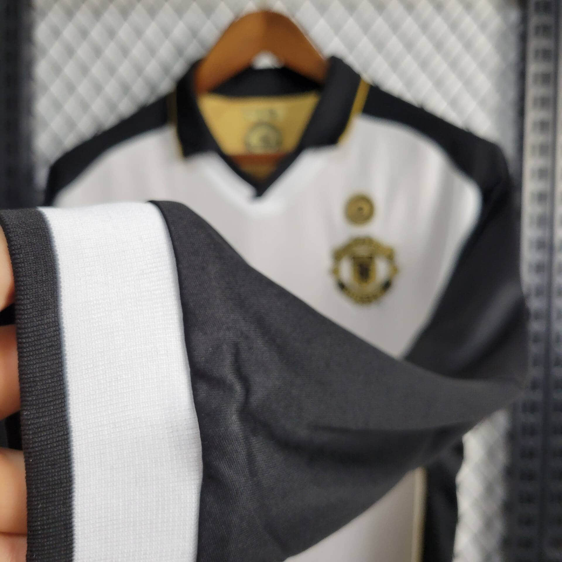 2001/2002 Retro Long Sleeve Manchester United Centenary Season Reversible Football Shirt