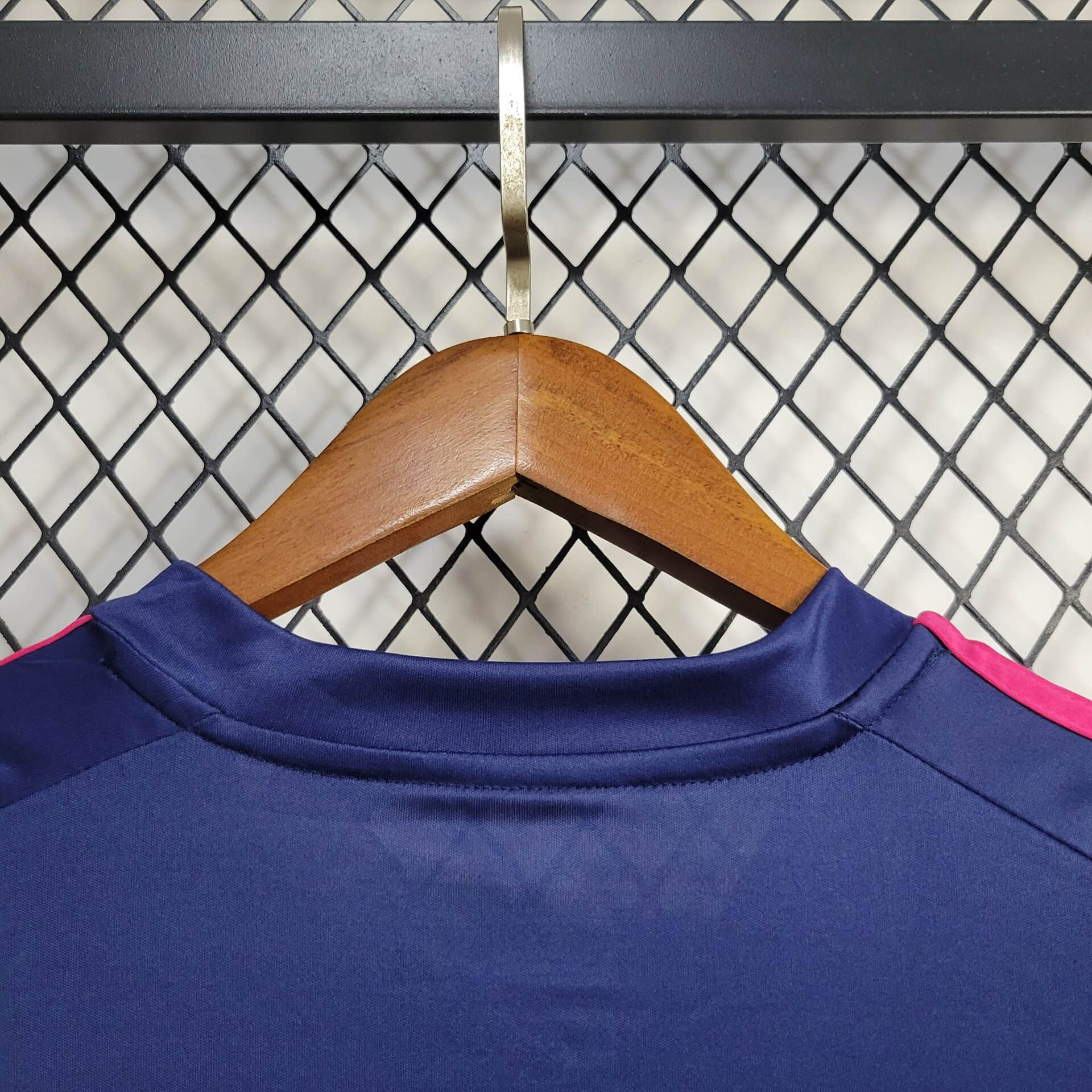 2024/2025 Nottingham Forest Away Football Shirt