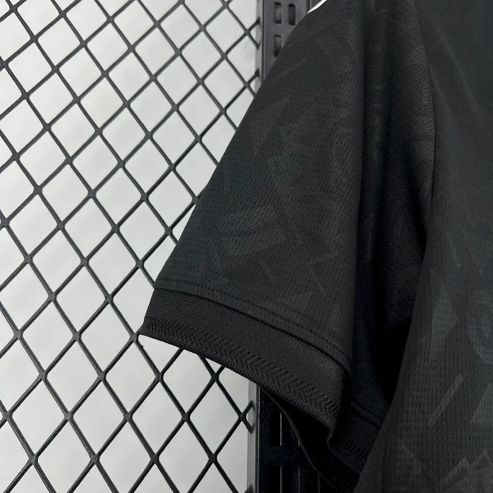 2025/2026 Wolverhampton Goalkeeper Football Shirt 1:1 Thai Quality