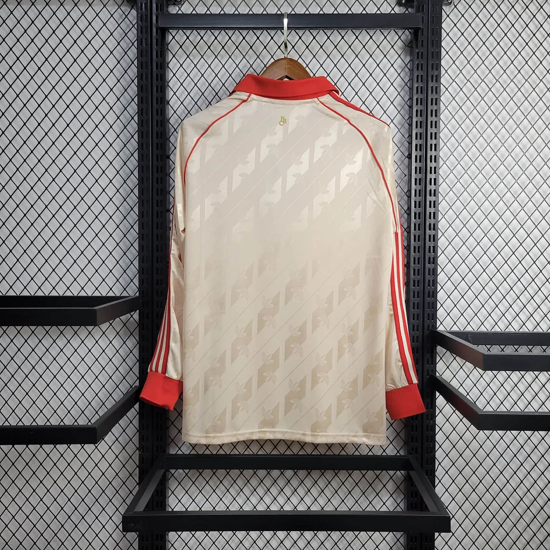 Retro Long Sleeve Bayern Munchen Football Shirt